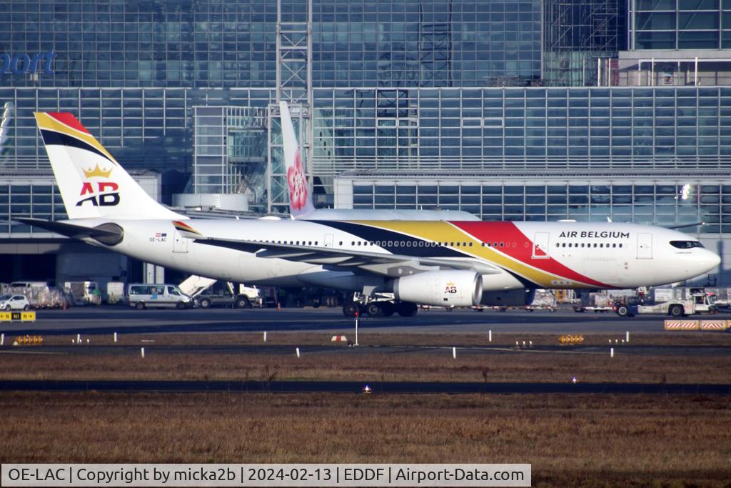 OE-LAC, 2013 Airbus A330-243 C/N 1486, Taxiing