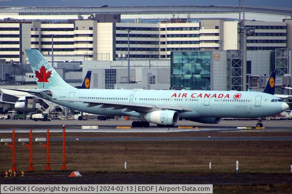 C-GHKX, 2001 Airbus A330-343 C/N 0412, Taxiing