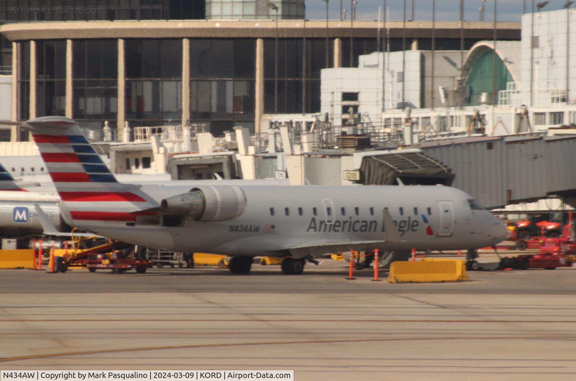 N434AW, 1999 Bombardier CRJ-200ER (CL-600-2B19) C/N 7322, CL-600-2B19