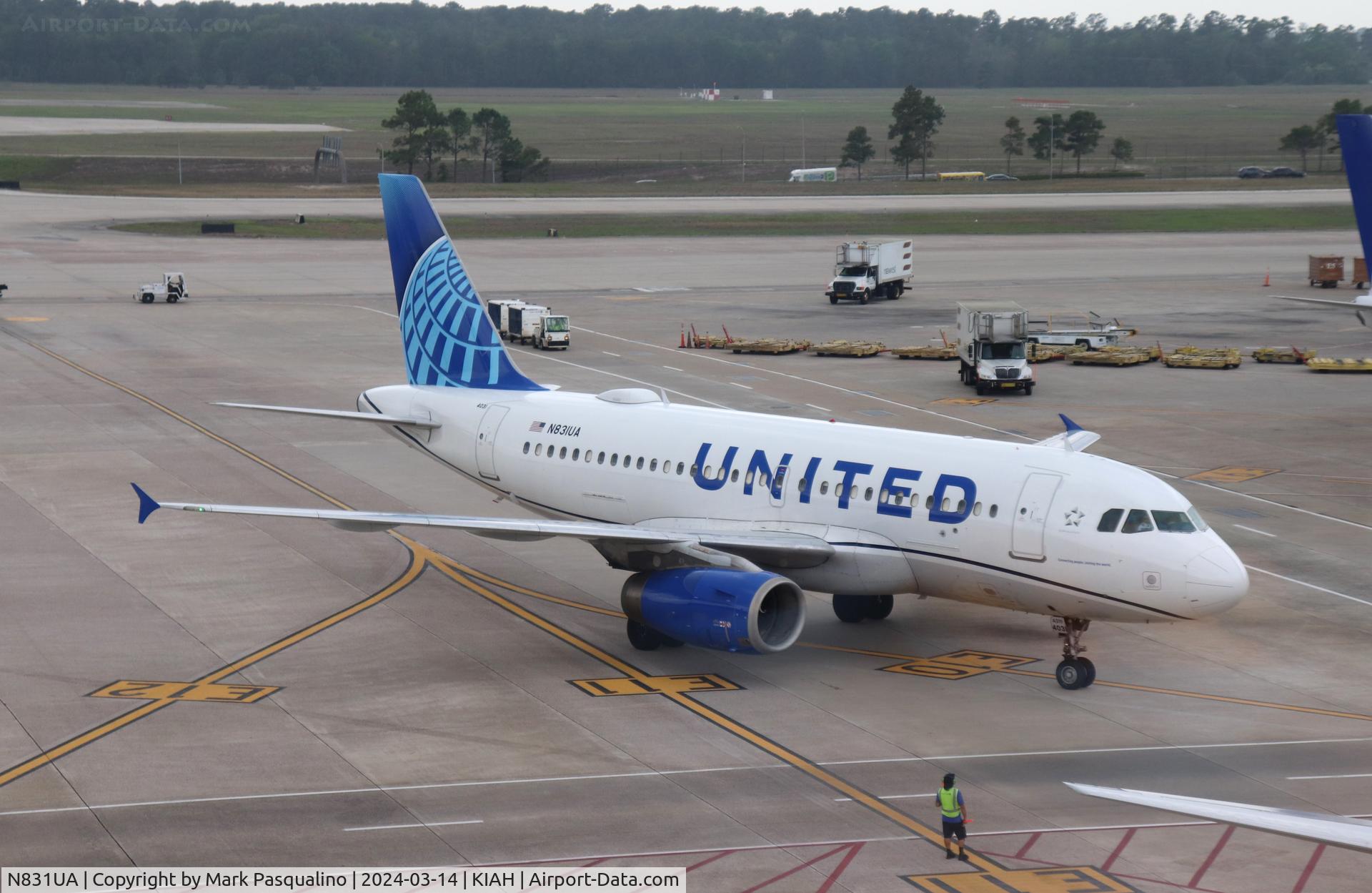 N831UA, 2000 Airbus A319-131 C/N 1291, Airbus A319-131