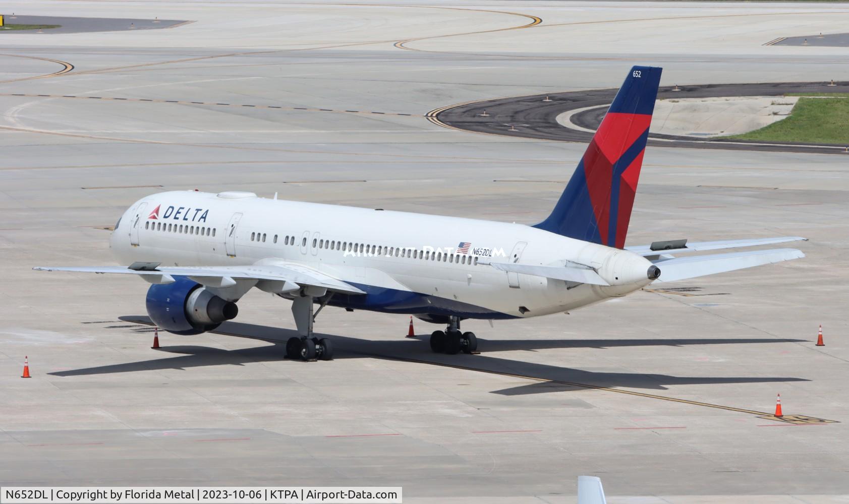 N652DL, 1989 Boeing 757-232 C/N 24392, DAL 752 zx TPA-ATL