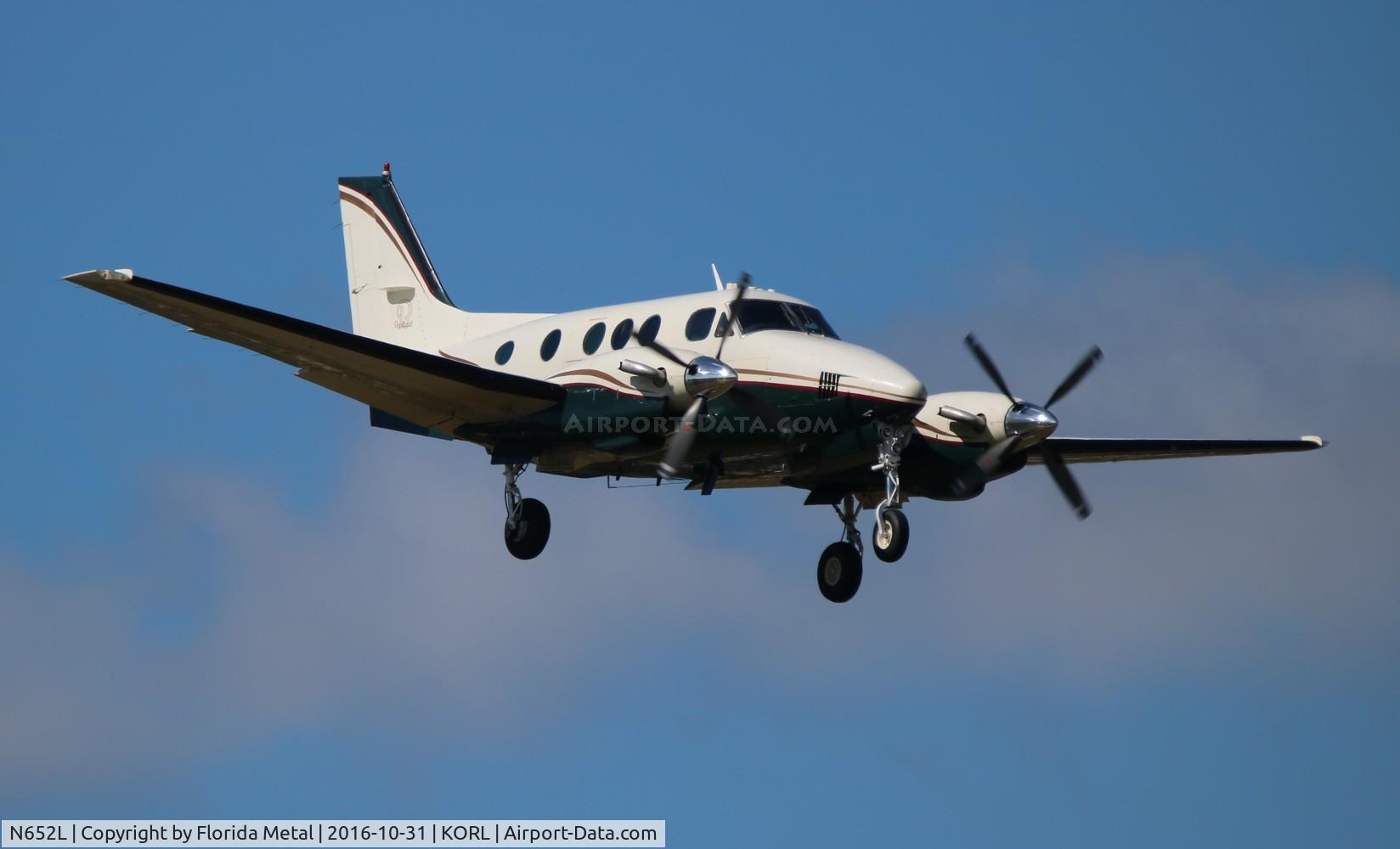 N652L, 1979 Beech E-90 King Air C/N LW-329, King Air E90 zx