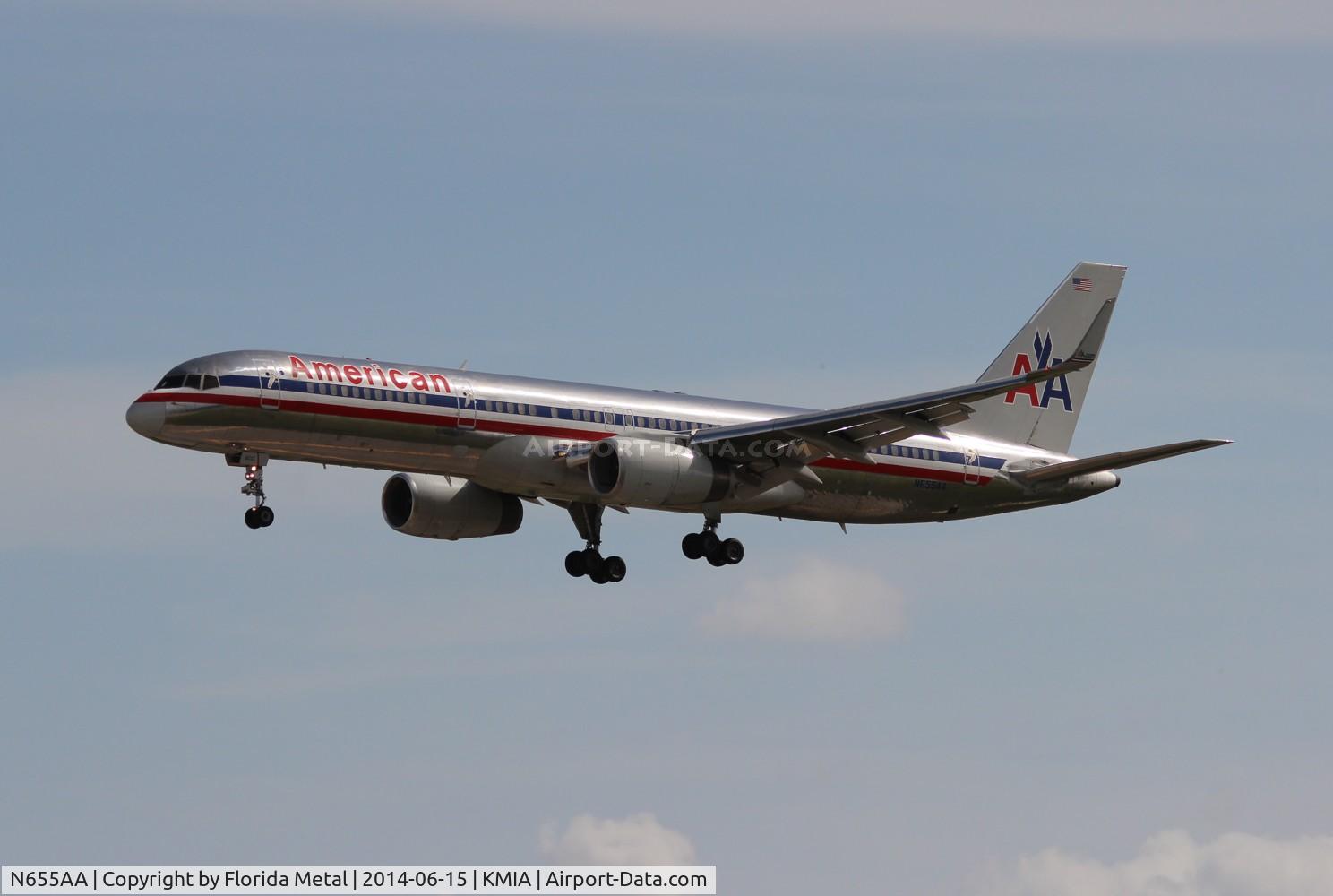N655AA, 1991 Boeing 757-223 C/N 24613, AAL 752 zx SDQ-MIA