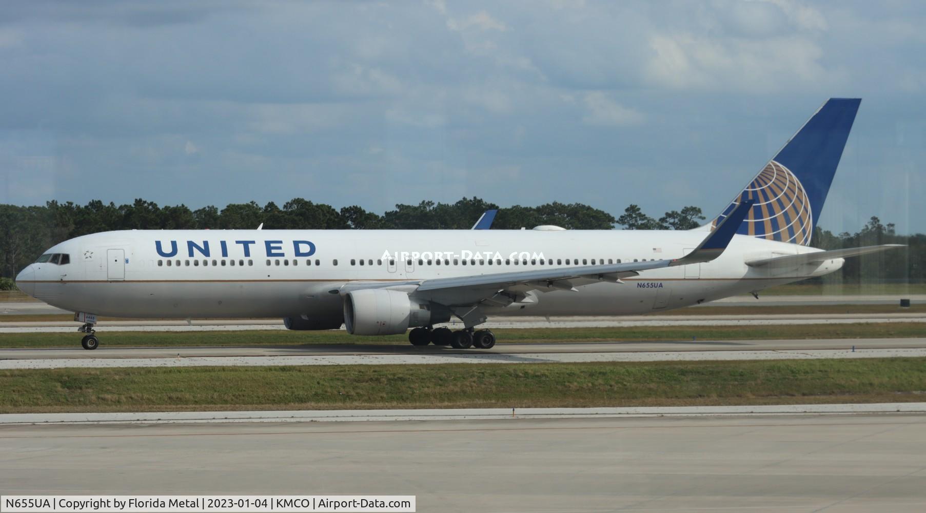 N655UA, 1992 Boeing 767-322/ER C/N 25393, UAL 763 zx MCO-ORD