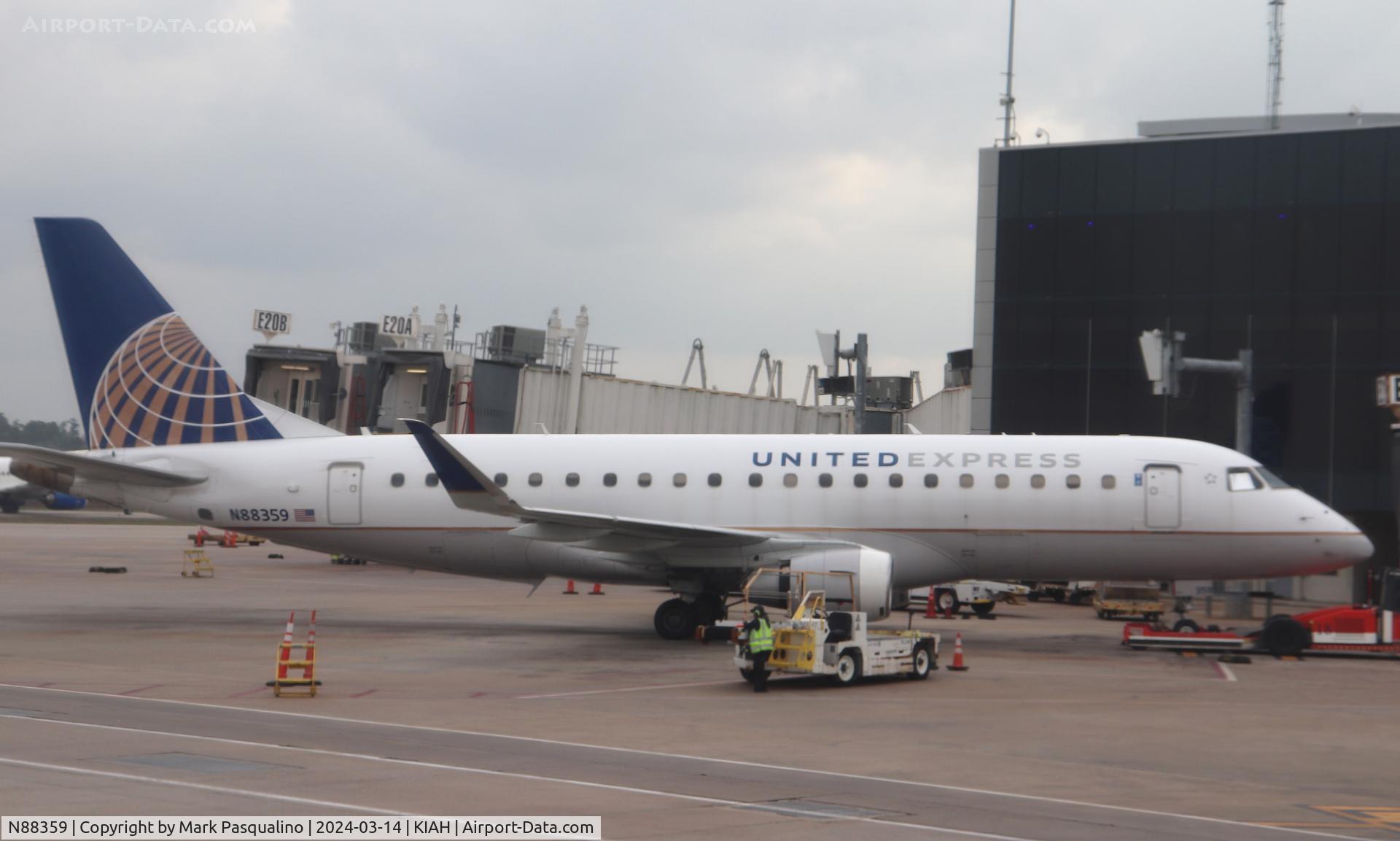 N88359, 2017 Embraer 175LR (ERJ-170-200LR) C/N 17000696, ERJ-170-200LR