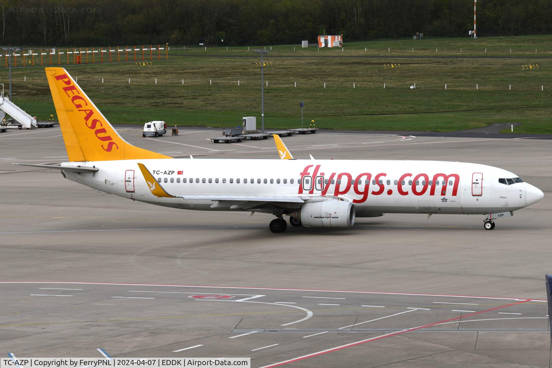 TC-AZP, 2012 Boeing 737-82R C/N 38176, Pegasus B738 taxying for departure