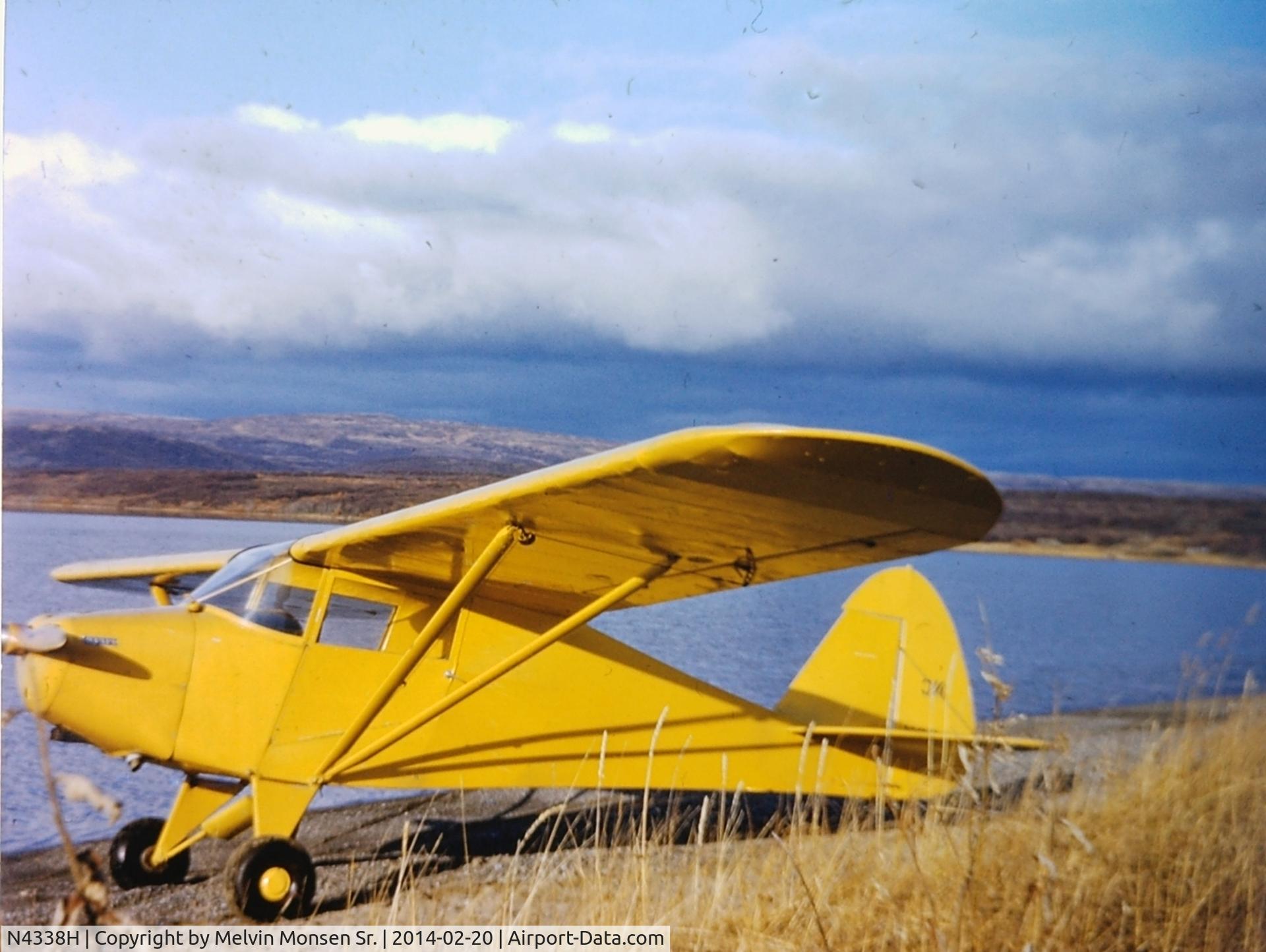 N4338H, 1948 Piper PA-15 Vagabond C/N 15-123, Naknek Lake Alaska beach landing.