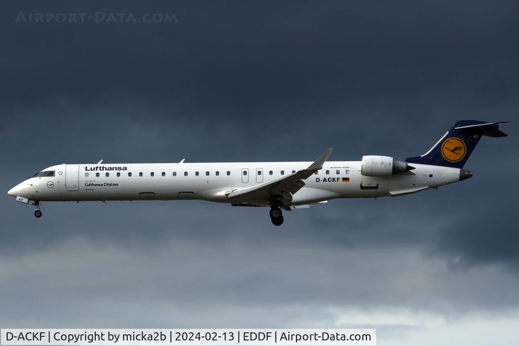 D-ACKF, 2006 Bombardier CRJ-900LR (CL-600-2D24) C/N 15083, Landing