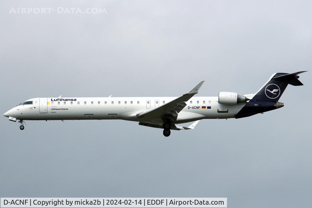D-ACNF, 2009 Bombardier CRJ-900 (CL-600-2D24) C/N 15243, Landing