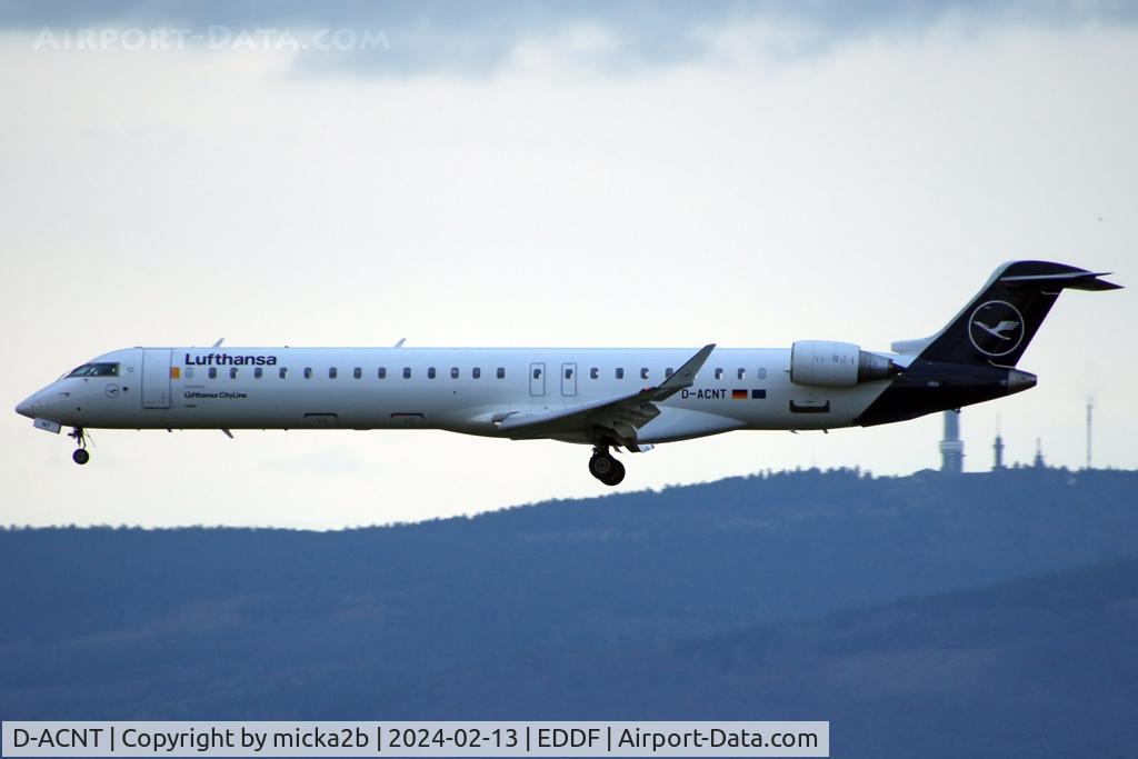 D-ACNT, 2011 Bombardier CRJ-900 NG (CL-600-2D24) C/N 15264, Landing
