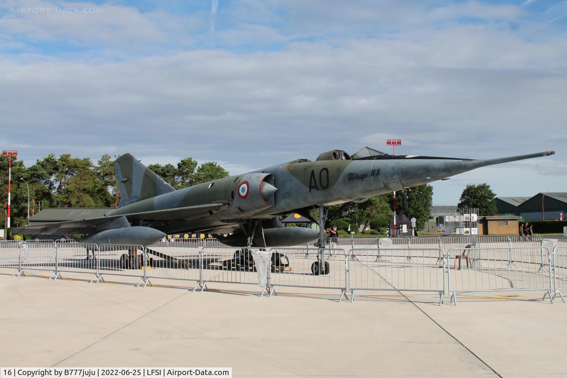 16, Dassault Mirage IVA C/N 16, during Saint-Dizier airshow 2022
during restoration
