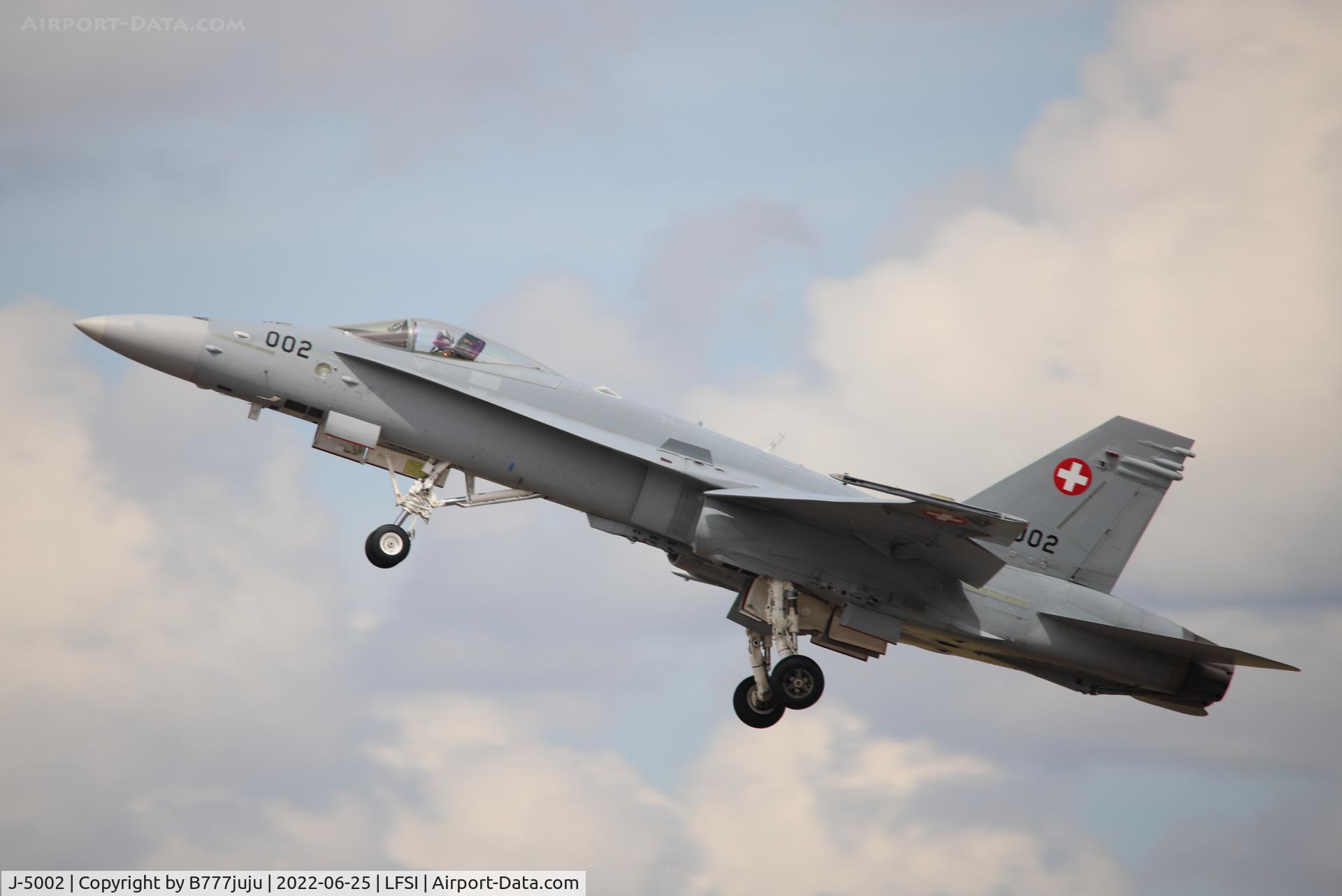 J-5002, McDonnell Douglas F/A-18C Hornet C/N 1315/SFC002, during Saint-Dizier airshow 2022