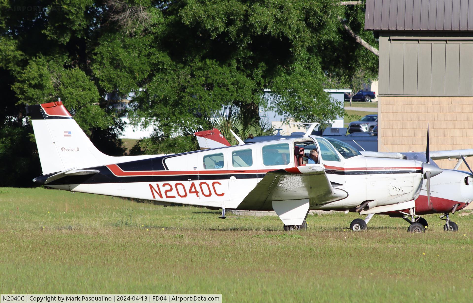 N2040C, 1977 Beech A36 Bonanza 36 C/N E-1135, Beech A36