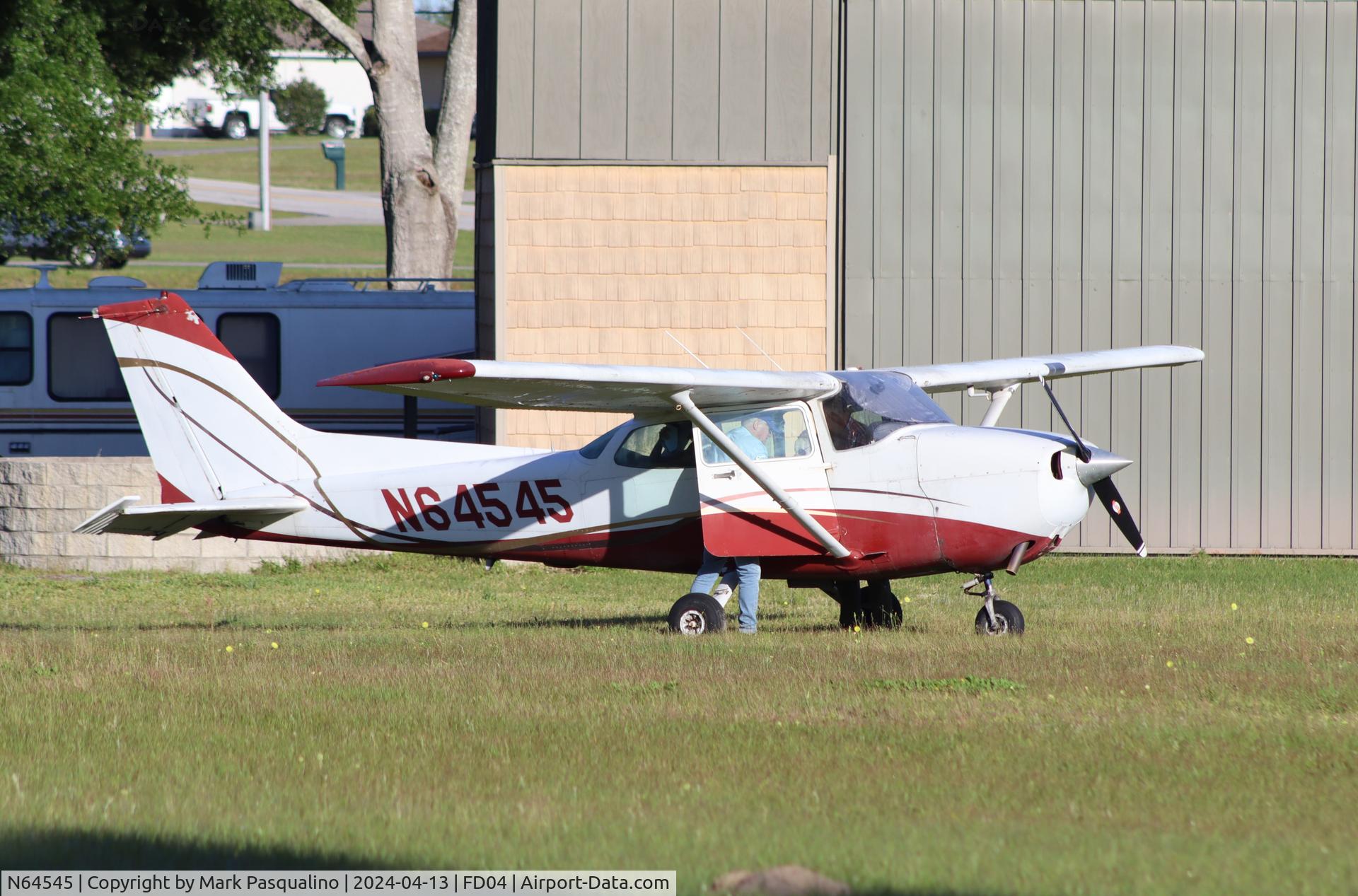 N64545, 1982 Cessna 172P C/N 17275575, Cessna 172P