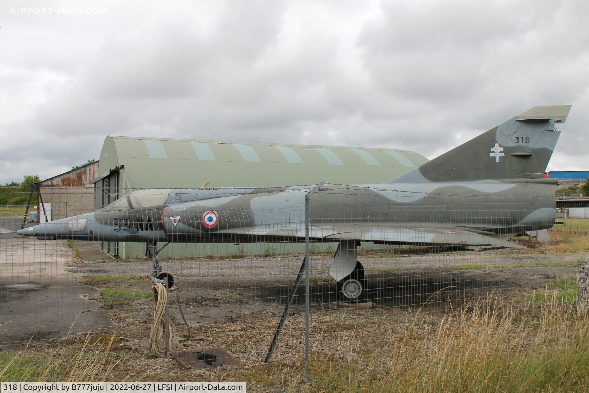 318, Dassault Mirage IIIR C/N 318, during Saint-Dizier airshow 2022