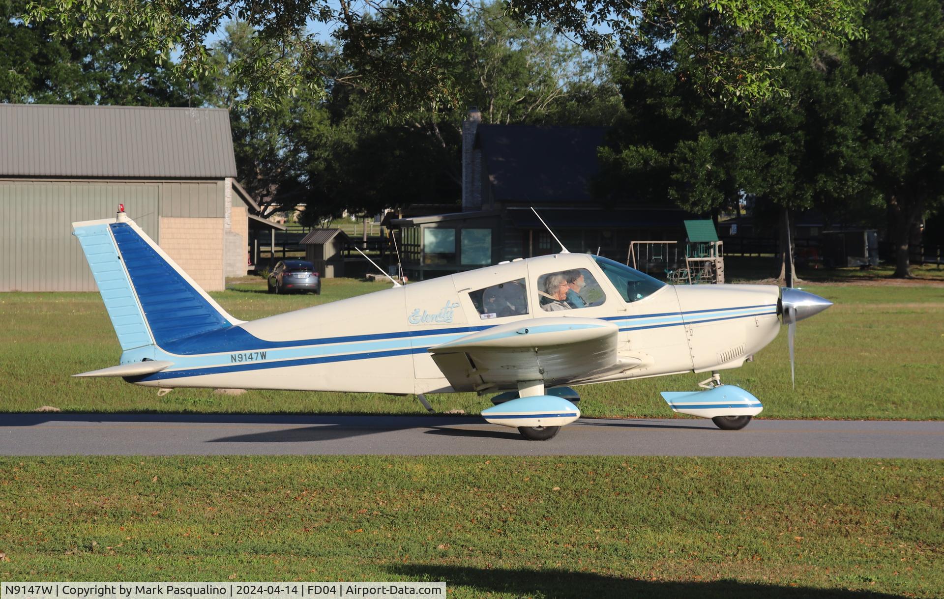 N9147W, 1966 Piper PA-28-235 C/N 28-10770, Piper PA-28-235