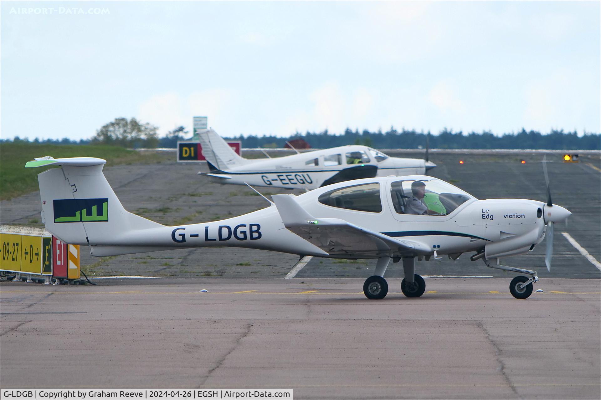 G-LDGB, 2015 Diamond DA-40 Diamond Star C/N 40.N296, Departing from Norwich.