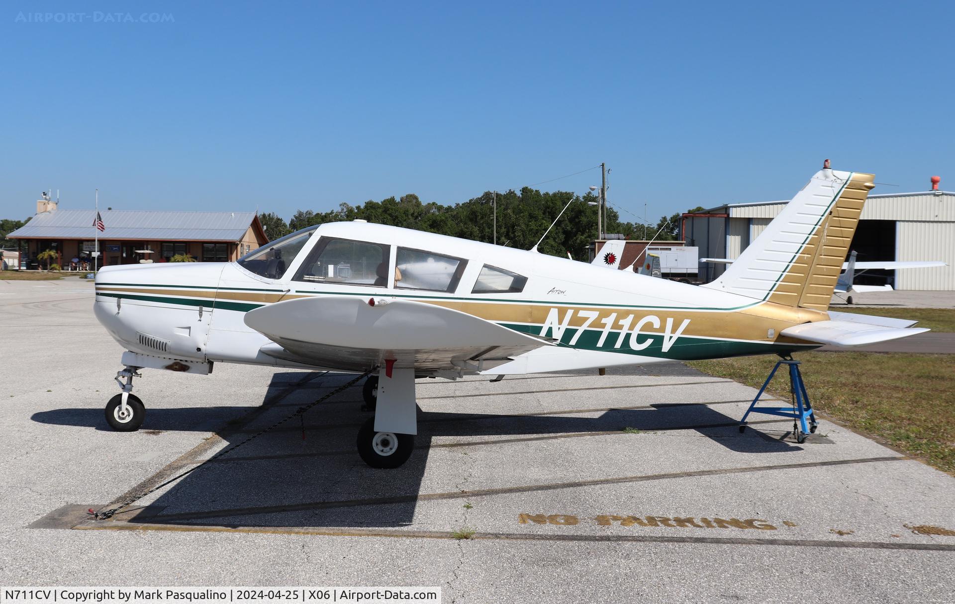 N711CV, 1971 Piper PA-28R-200 C/N 28R-7135212, Piper PA-28R-200