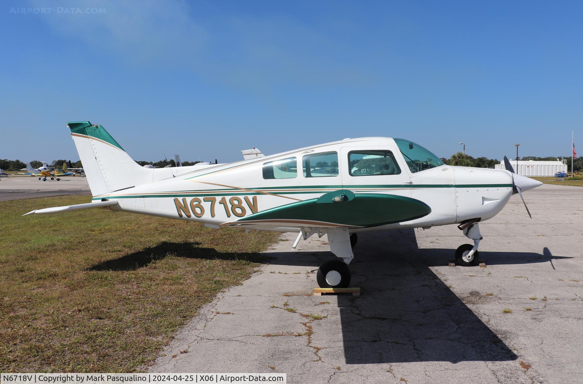 N6718V, 1980 Beech C23 Sundowner 180 C/N M-2268, Beech C23