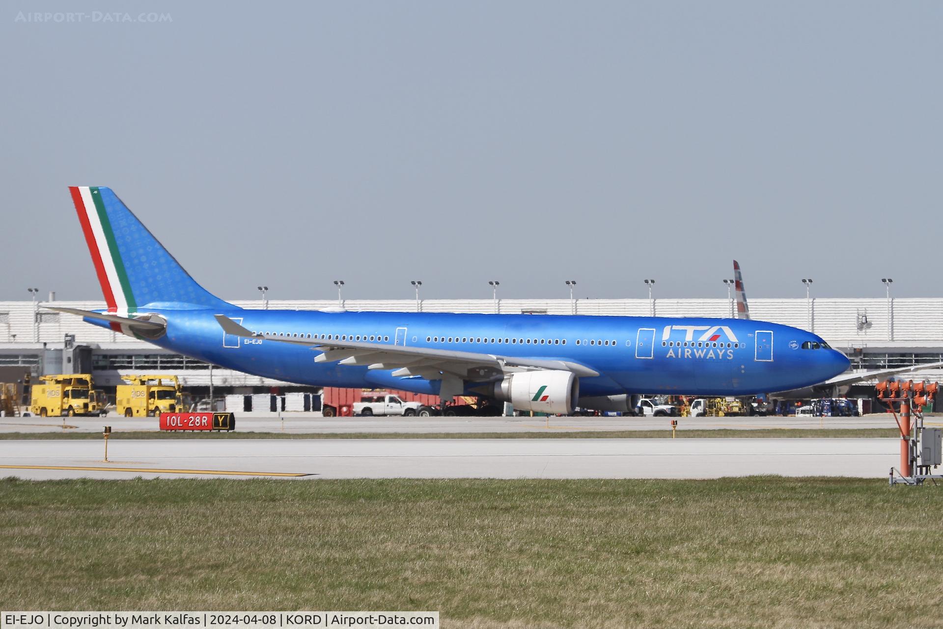 EI-EJO, 2012 Airbus A330-202 C/N 1327, A332 ITA Airbus A330-202 EI-EJO ITY629 KORD- LIRF