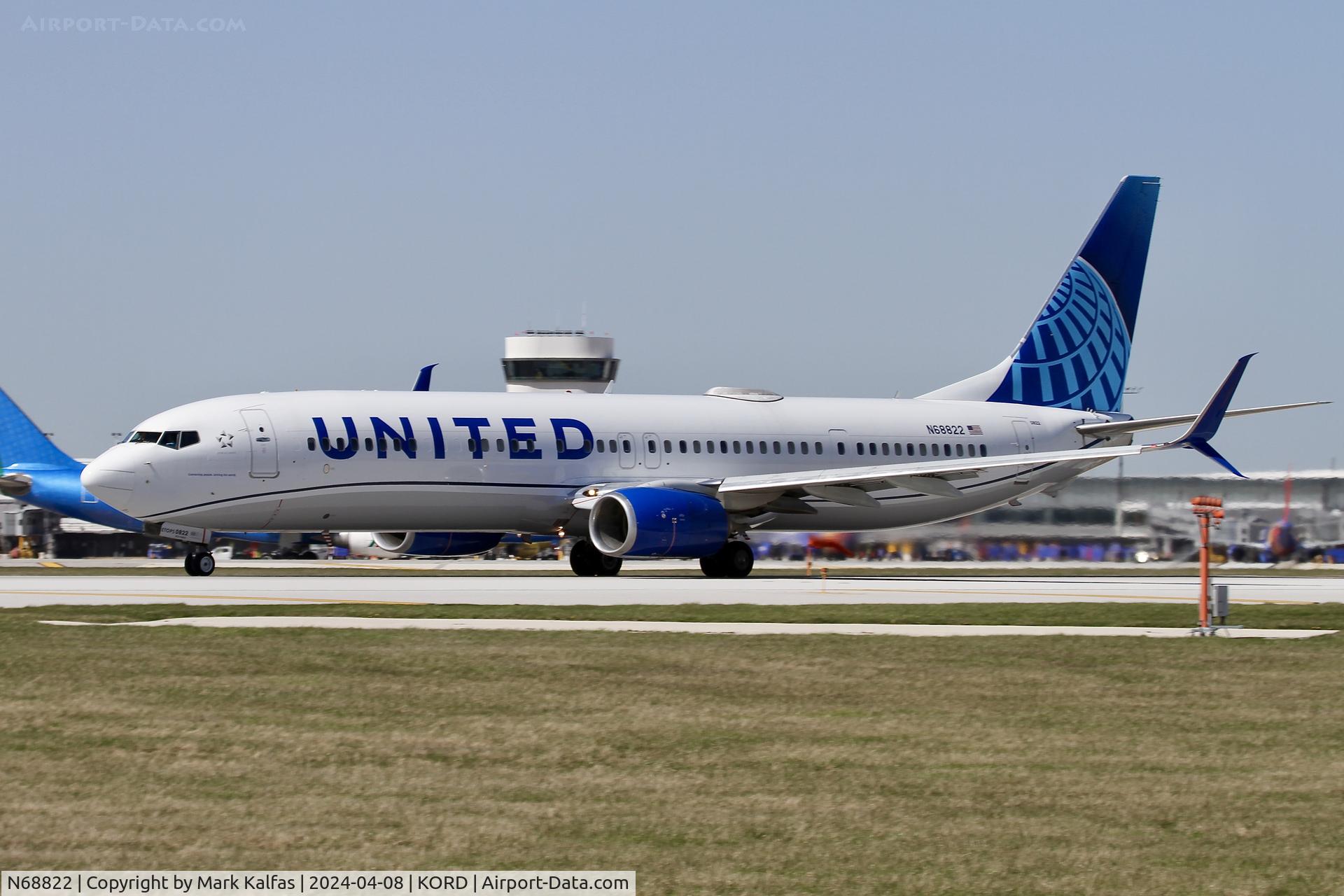 N68822, 2014 Boeing 737-924/ER C/N 42178, B739 United Airlines Boeing 737-924ER N68822 UAL1899 ORD-SRQ