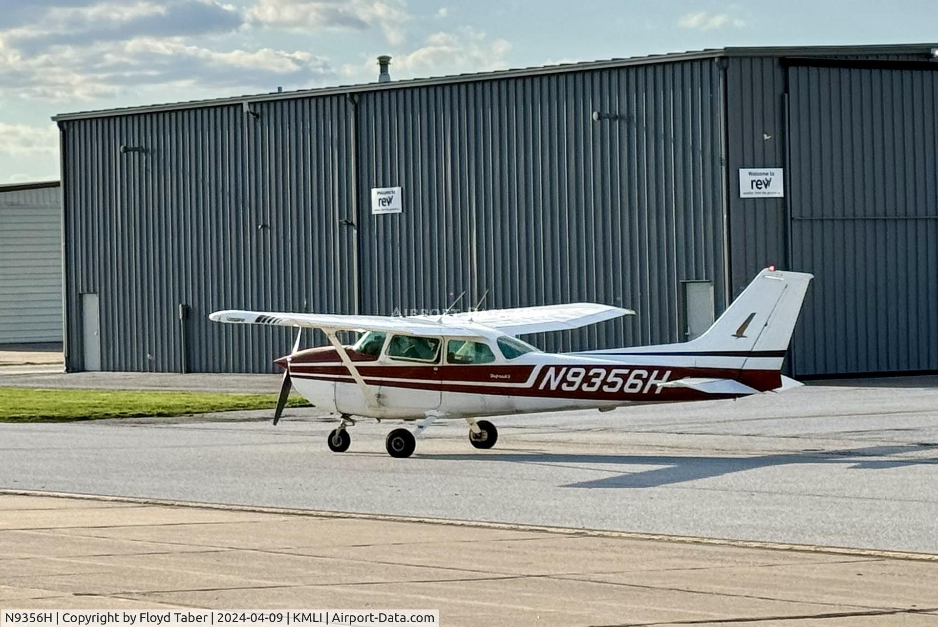 N9356H, 1975 Cessna 172M C/N 17266113, Leaving fuel pumps