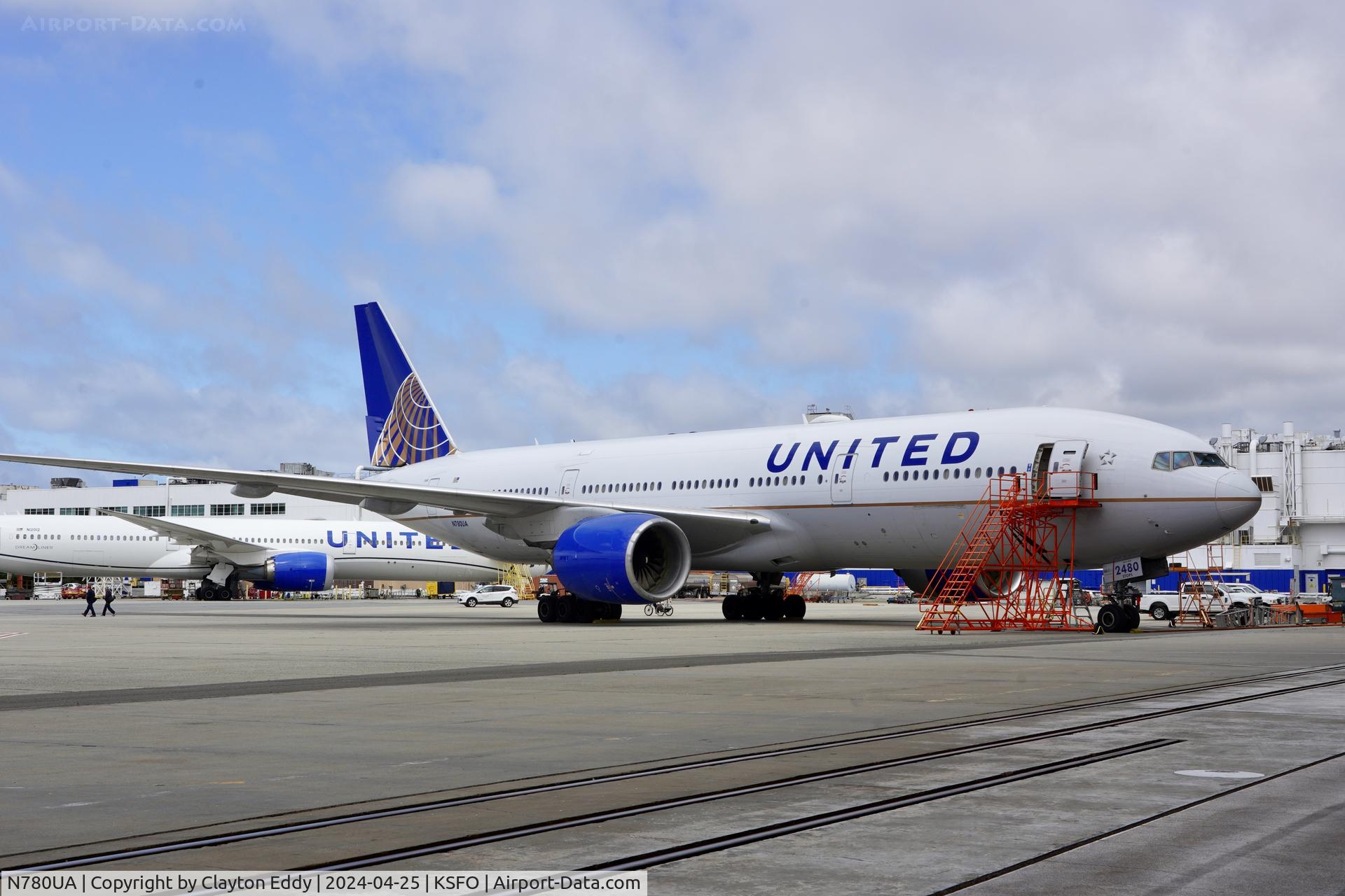 N780UA, 1996 Boeing 777-222 C/N 26944, SFO 2024