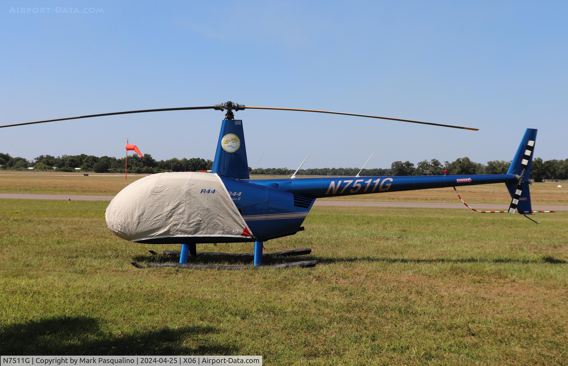 N7511G, 2006 Robinson R44 II C/N 11007, Robinson R44 II