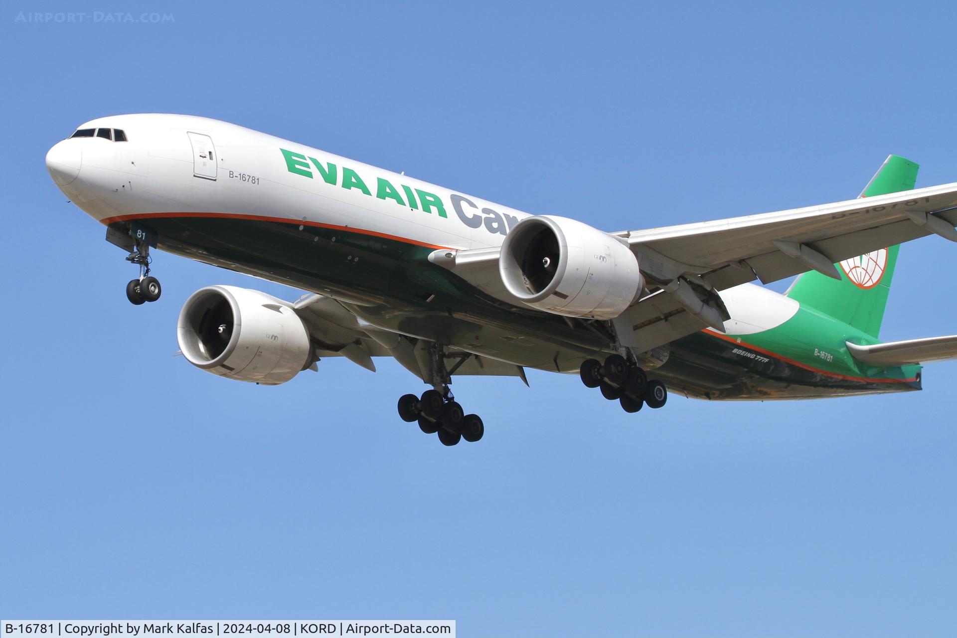 B-16781, 2017 Boeing 777-F5E C/N 62824, B77L EVA AIR Cargo B-16781 EVA658 Boeing 777-F5E PANC-KORD, arriving 28C KORD