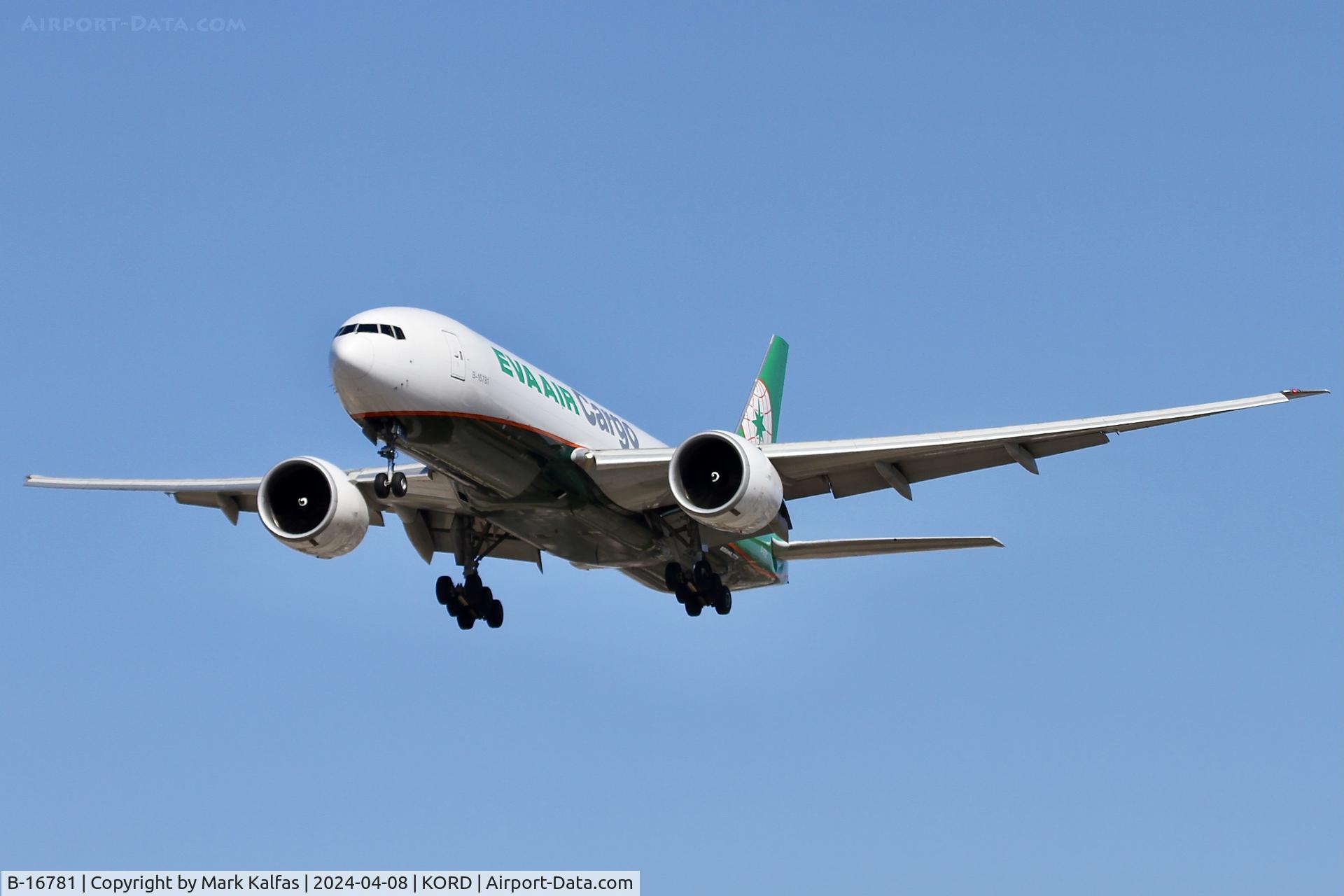 B-16781, 2017 Boeing 777-F5E C/N 62824, B77L EVA AIR Cargo B-16781 EVA658 Boeing 777-F5E PANC-KORD, arriving 28C KORD
