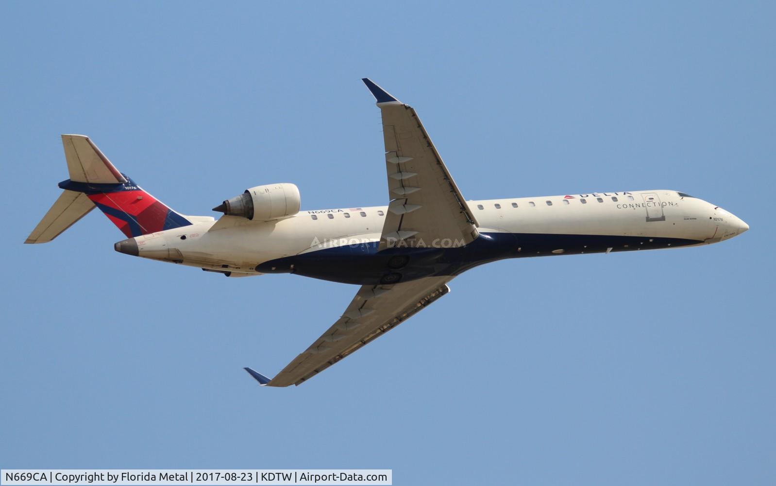 N669CA, 2004 Bombardier CRJ-700 (CL-600-2C10) Regional Jet C/N 10176, GJS/DAL CRJ7 zx DTW-DCA