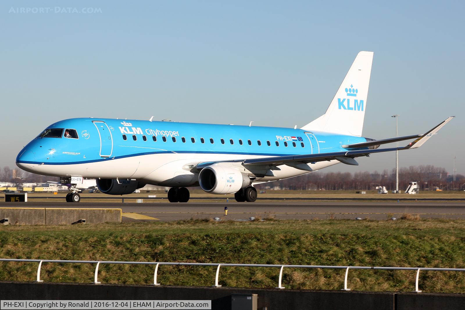 PH-EXI, 2016 Embraer 175STD (ERJ-170-200) C/N 17000578, at spl