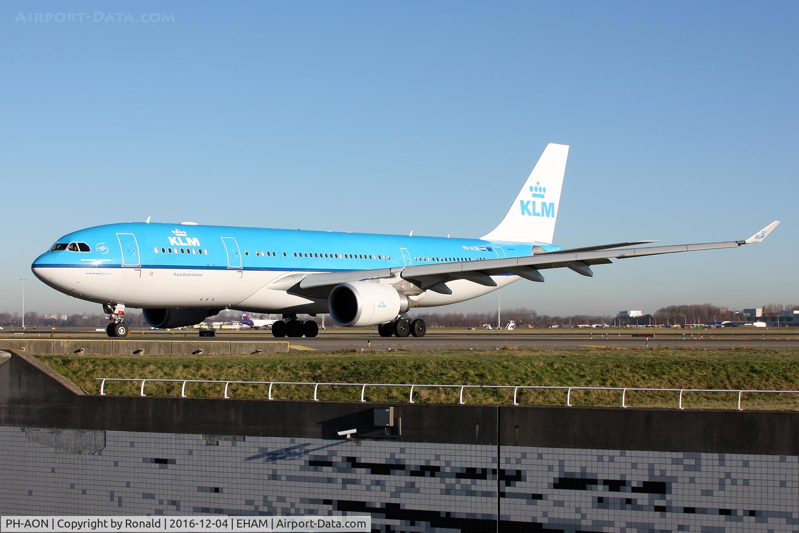 PH-AON, 2008 Airbus A330-203 C/N 925, at spl