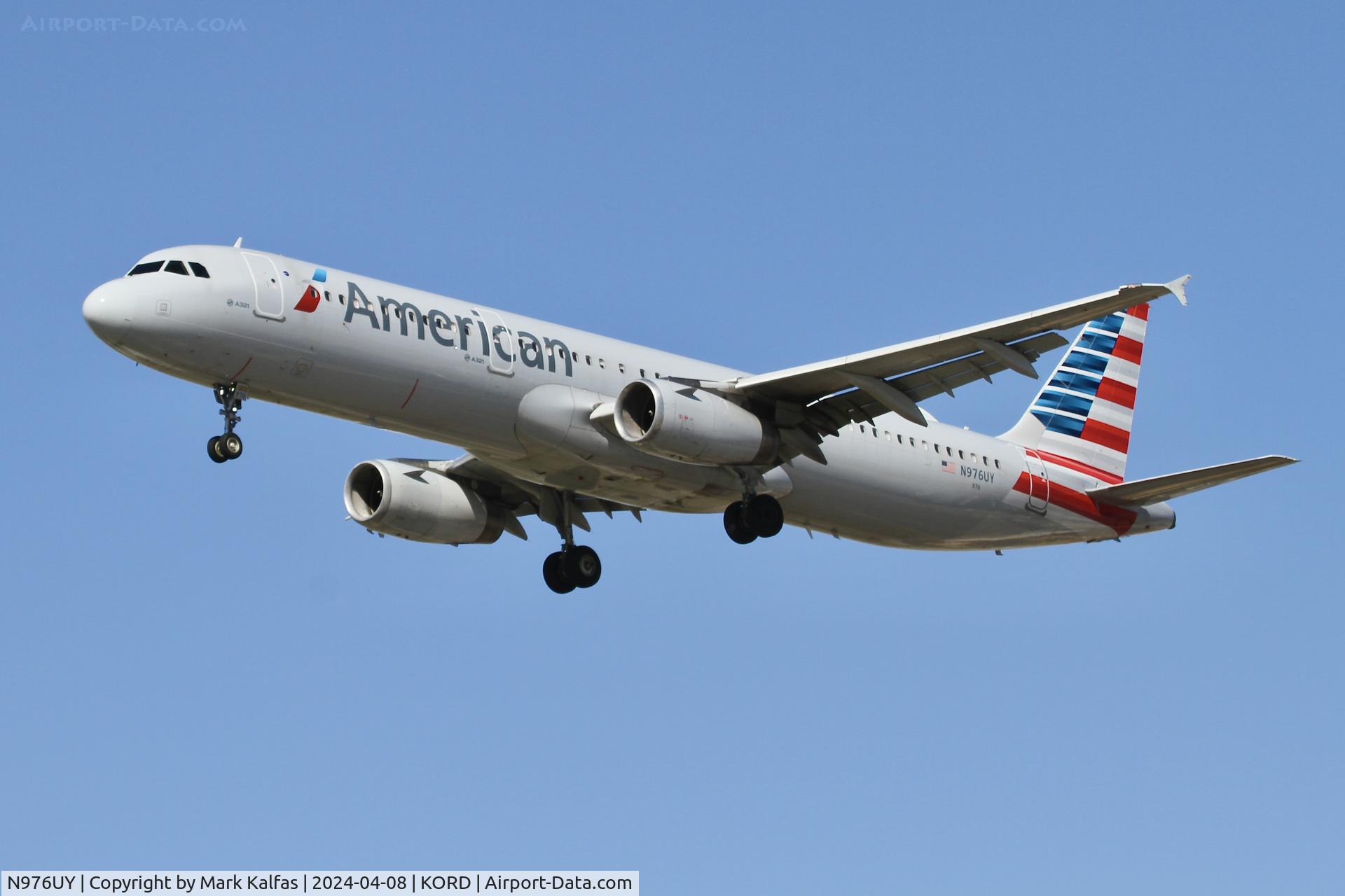 N976UY, 2012 Airbus A321-231 C/N 5235, A321 American Airlines Airbus A321-231 N976UY AAL2249 PHX-ORD
