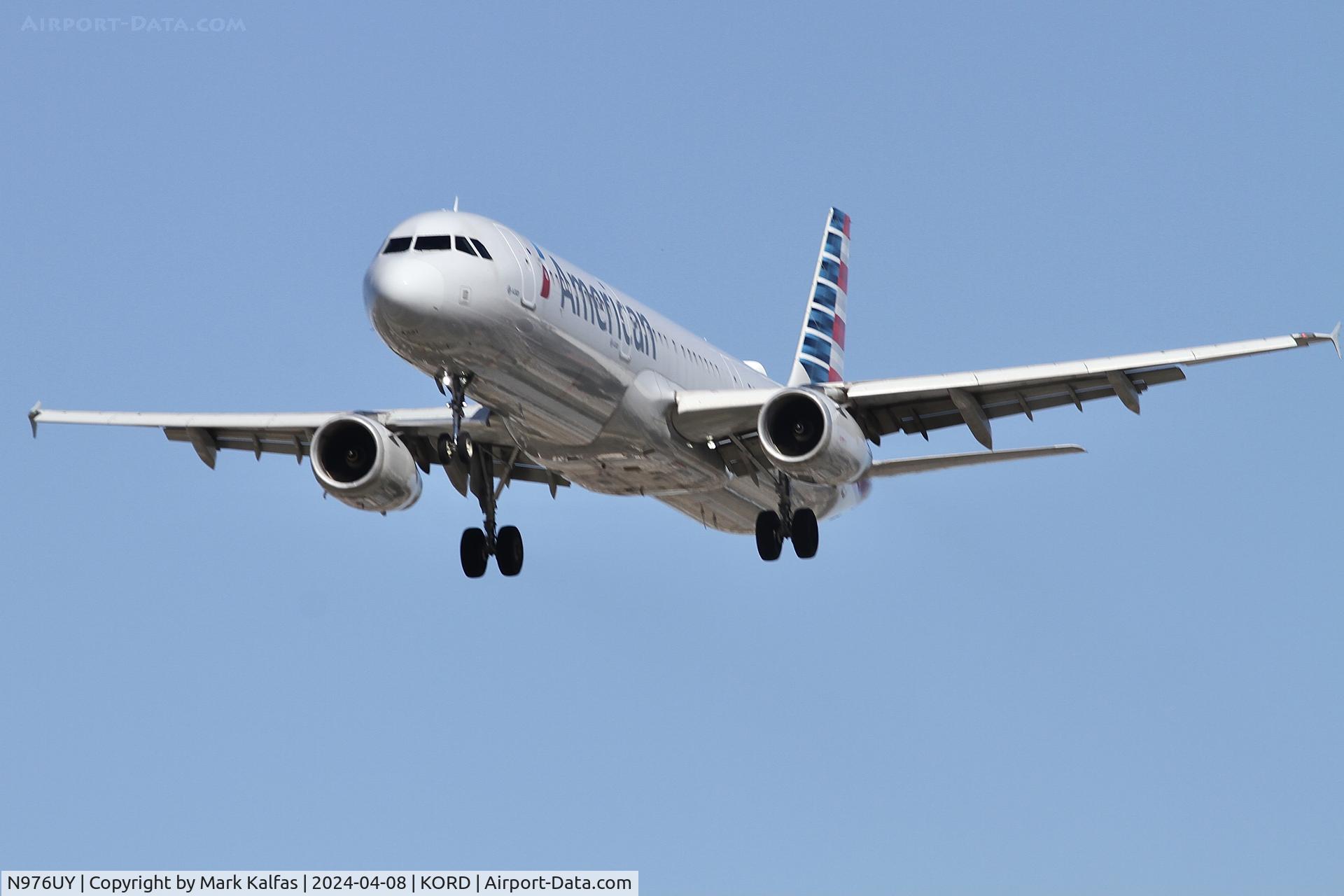 N976UY, 2012 Airbus A321-231 C/N 5235, A321 American Airlines Airbus A321-231 N976UY AAL2249 PHX-ORD
