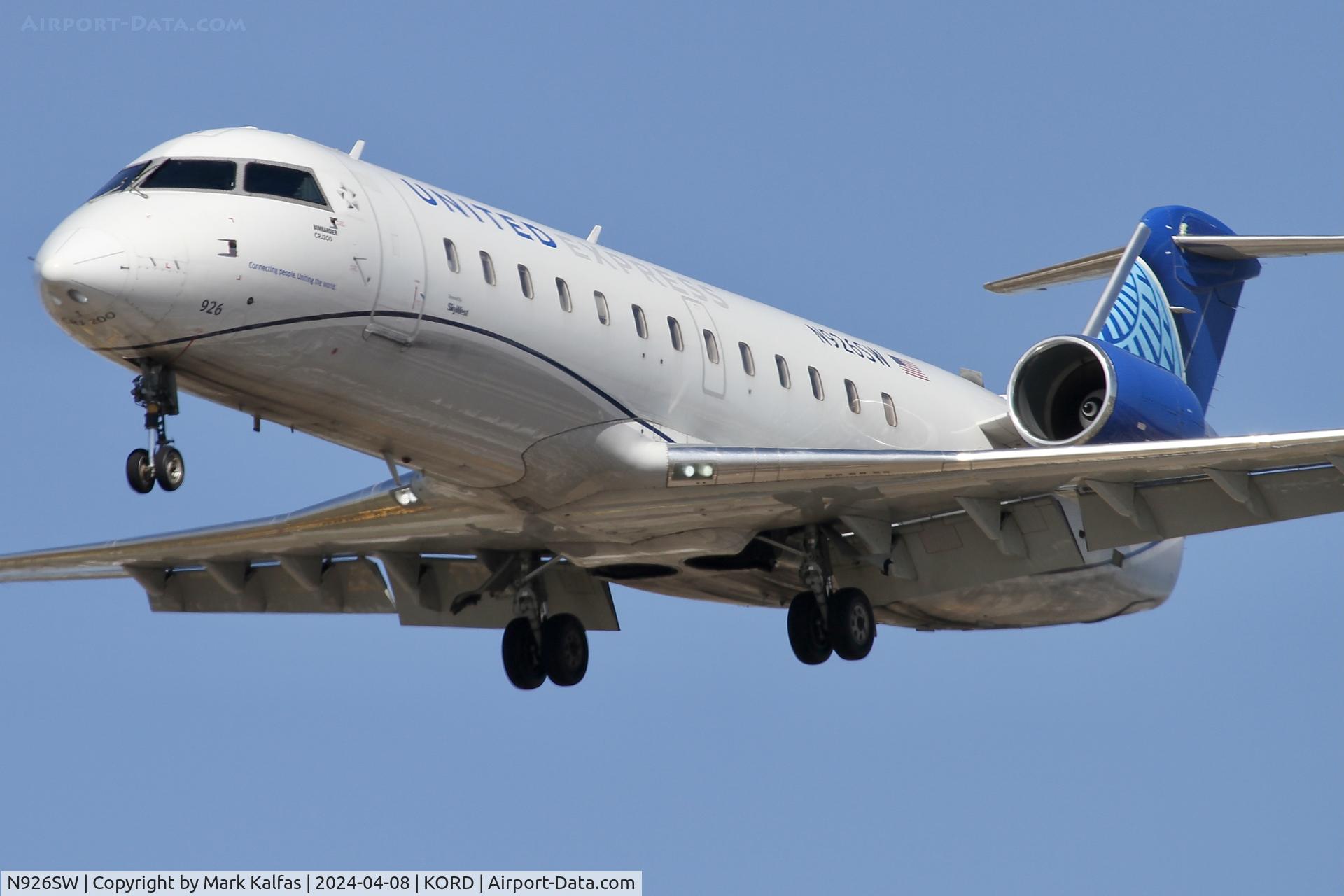 N926SW, 2002 Bombardier CRJ-200LR (CL-600-2B19) C/N 7687, CRJ2 SkyWest/United Express Canadair Regional Jet CRJ-200 N926SW SKW4771 ICT-ORD