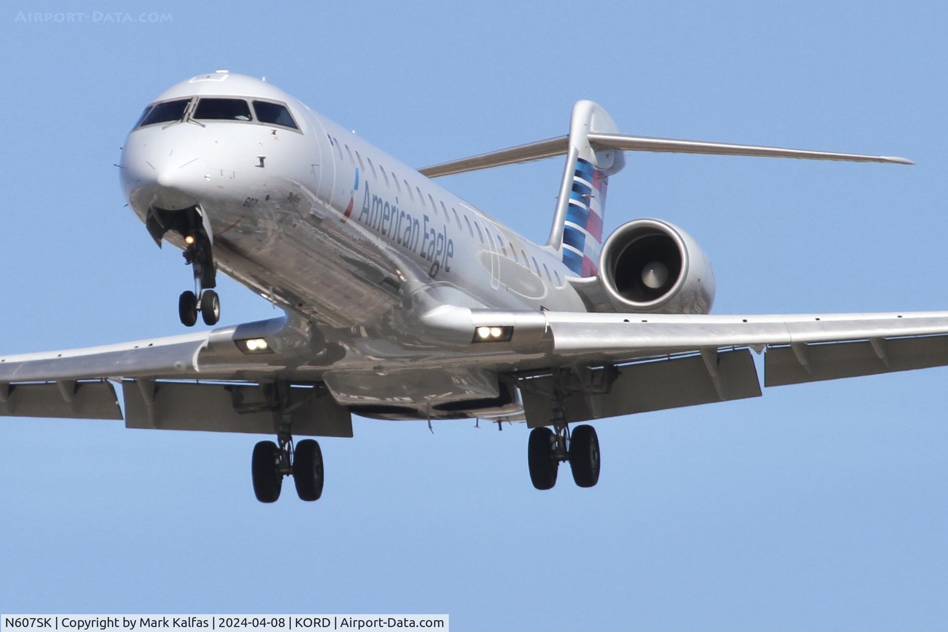 N607SK, 2006 Bombardier CRJ-702 (CL-600-2C10) Regional Jet C/N 10251, CRJ7 SkyWest/American Eagle Bombardier CL-600-2C10 N607SK SKW4848 OKC-ORD