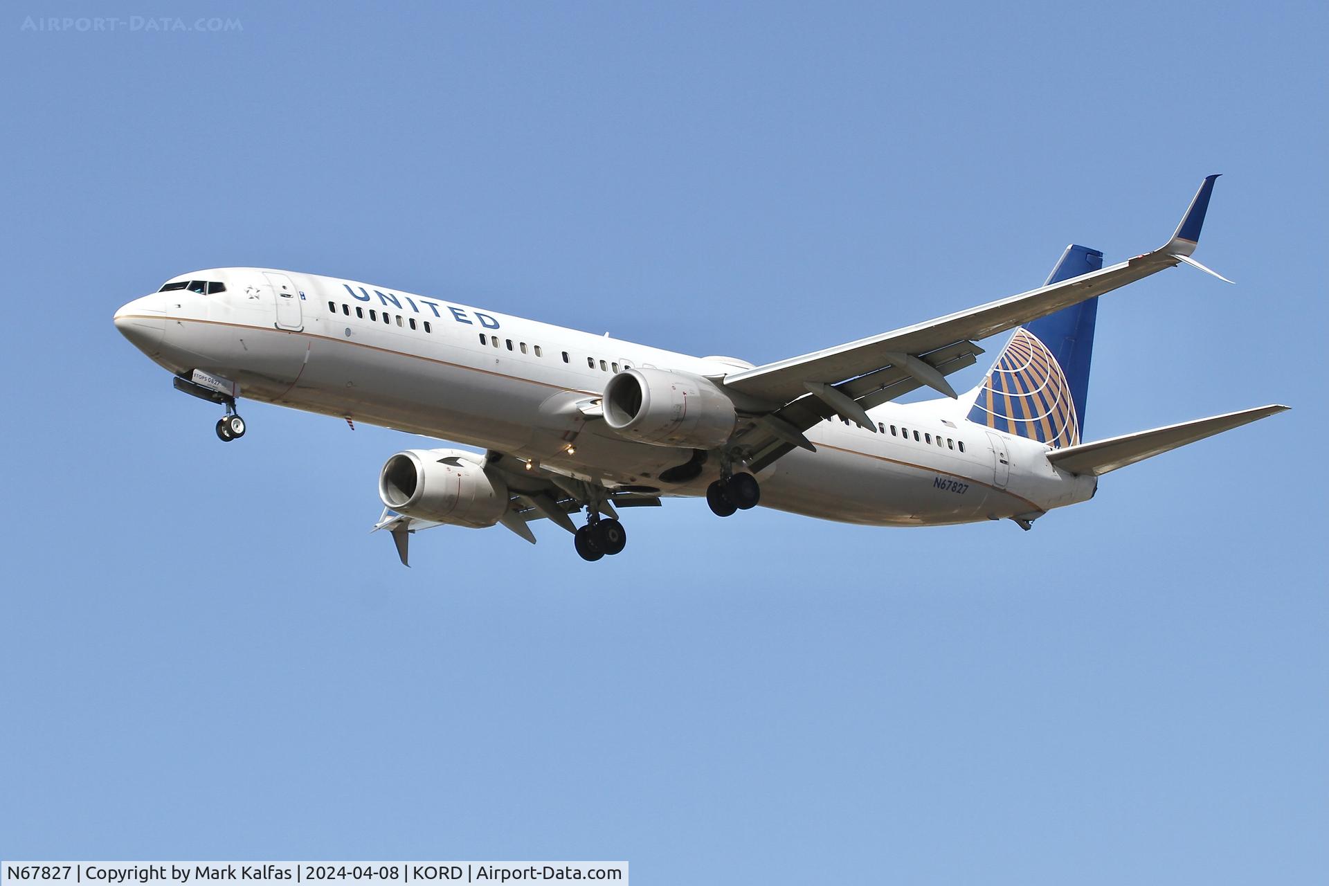 N67827, 2014 Boeing 737-924/ER C/N 44581, B739 United Airlines Boeing 737-924 ER N67827 UAL1196 MMUN-KORD, 28C approach KORD,