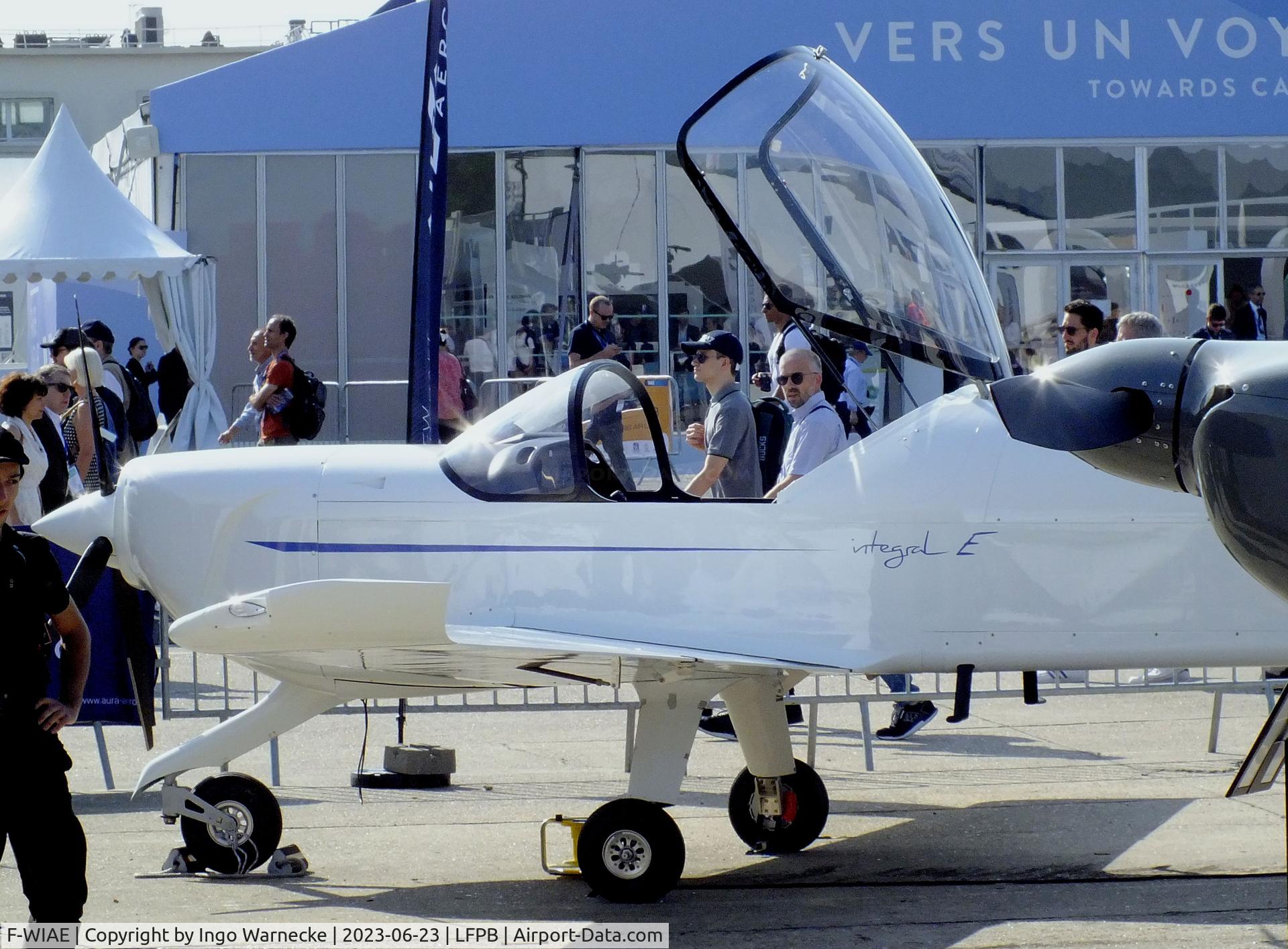 F-WIAE, 2023 Aura Aero Integral E C/N 01, Aura Aero Integral E with Safran ENGINeUS electric motor at the Aerosalon 2023, Paris