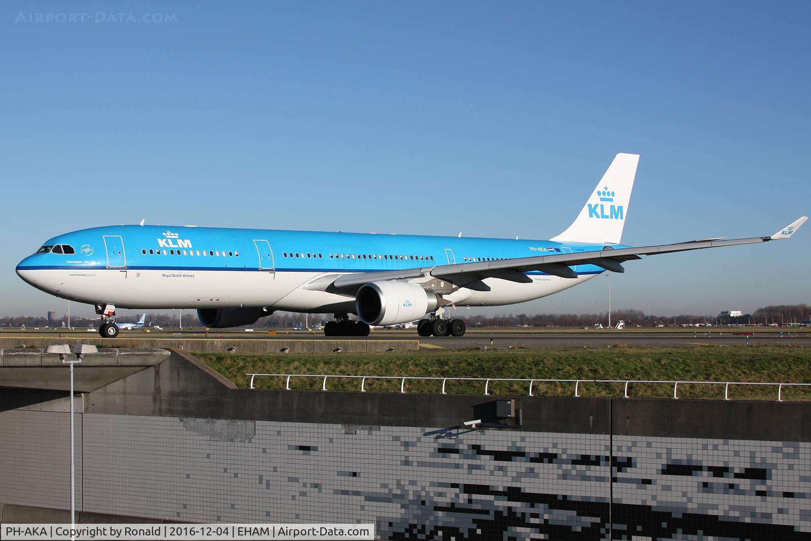 PH-AKA, 2012 Airbus A330-303 C/N 1287, at spl