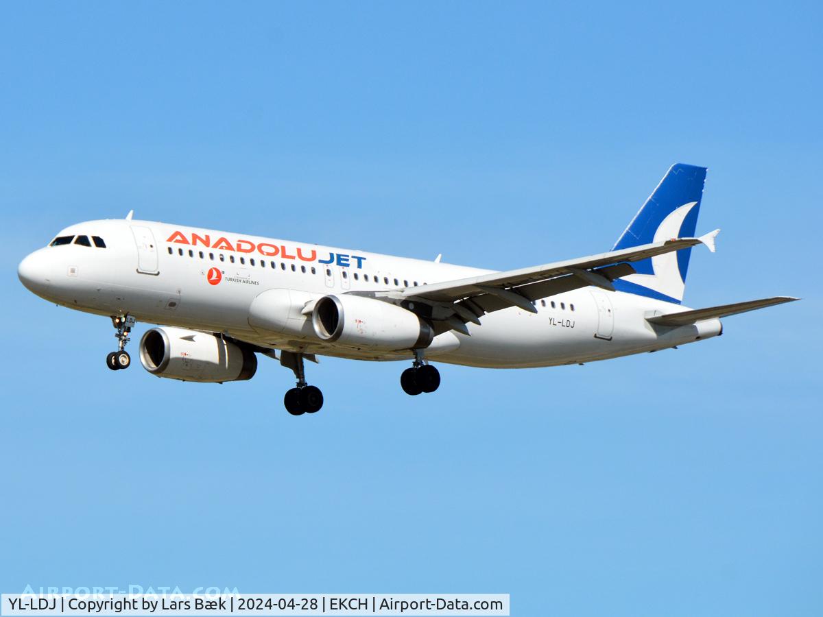 YL-LDJ, 2010 Airbus A320-232 C/N 4351, Kystvejen RWY22L