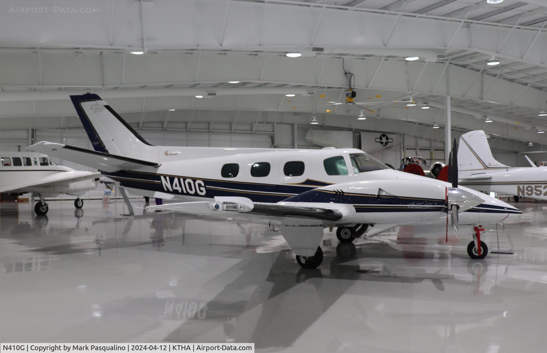 N410G, 1982 Beech B-60 Duke C/N P-596, Beech B60