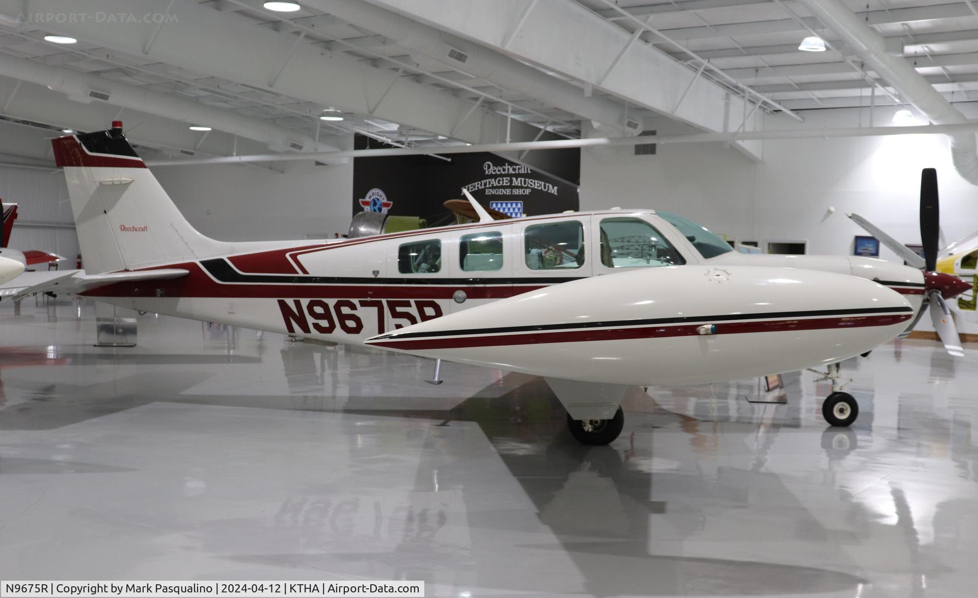 N9675R, 1989 Beech A36 Bonanza 36 C/N E-2503, Beech A36