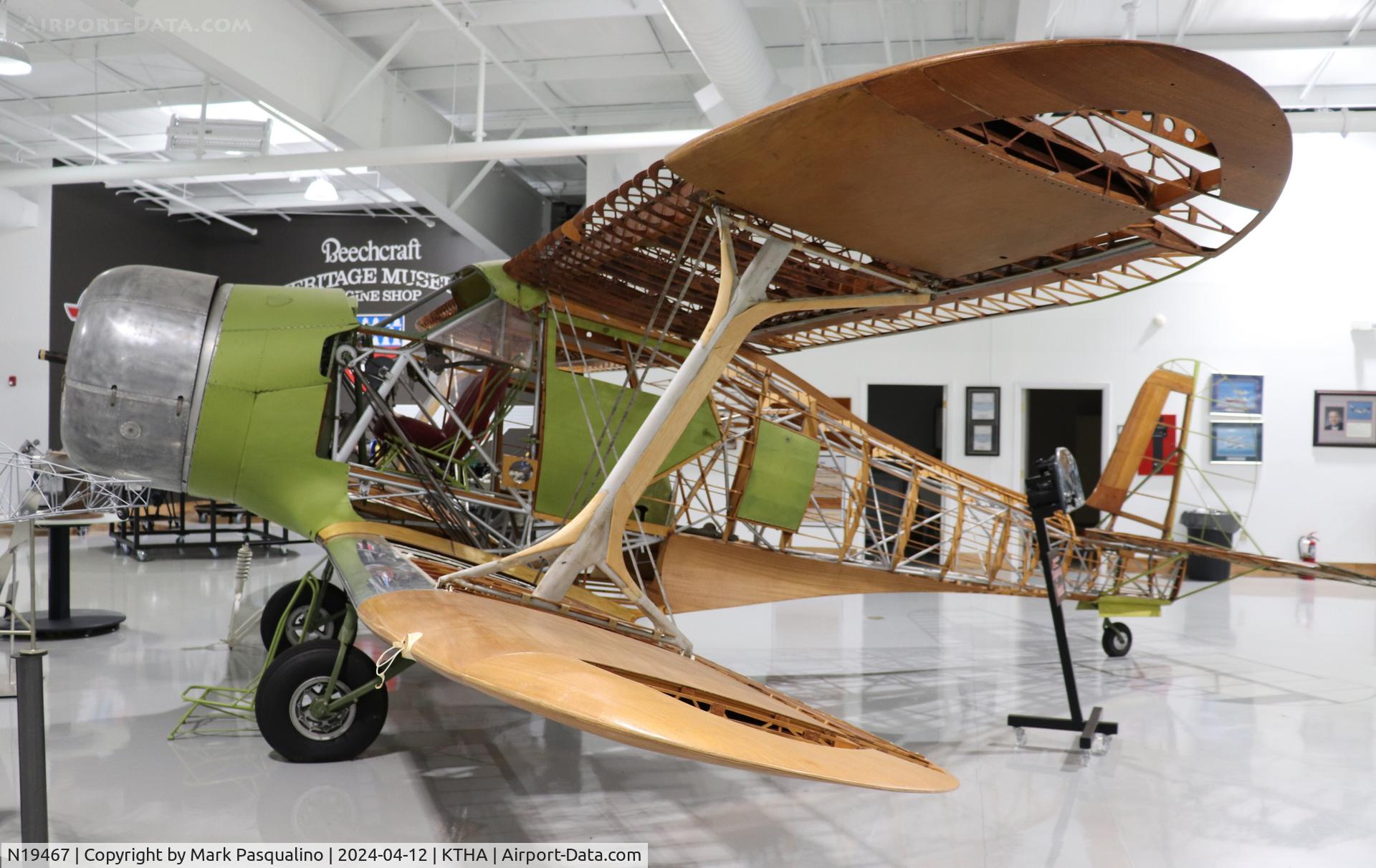 N19467, 1938 Beech E17L C/N 231, Beech E17L