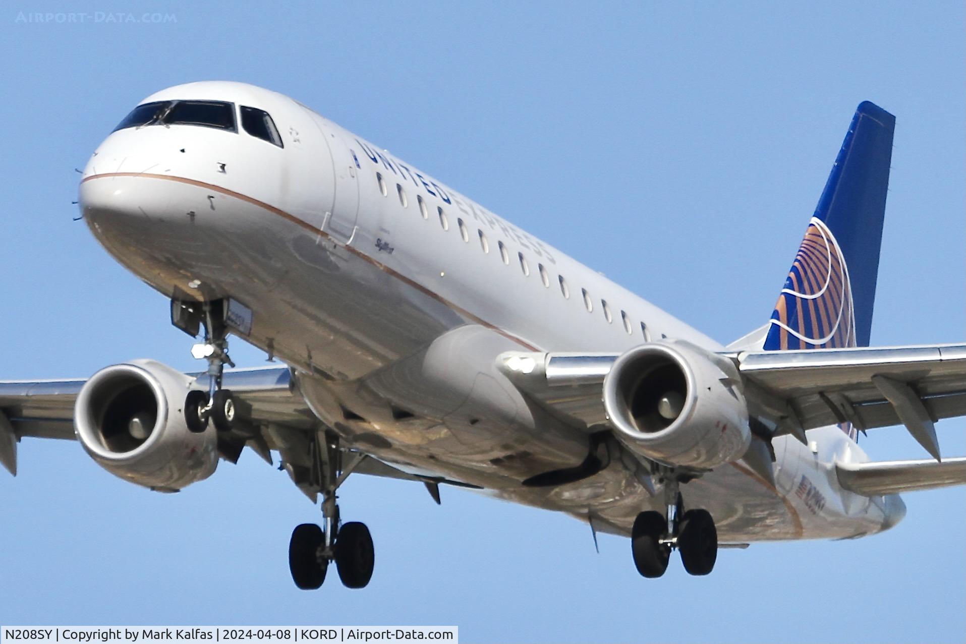 N208SY, 2017 Embraer 175LR (ERJ-170-200LR) C/N 17000644, E75L SkyWest/United Express Embraer 175LR N208SY SKW5296 TUL- ORD, 28C approach ORD