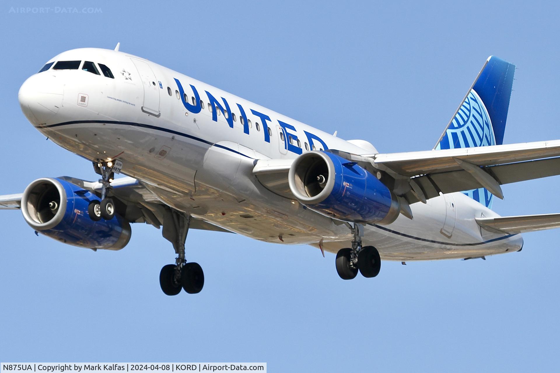 N875UA, 2004 Airbus A319-132 C/N 2200, A319 United Airlines Airbus 319-132 N875UA UAL1293 MMMY-KORD,  landing 28C KORD