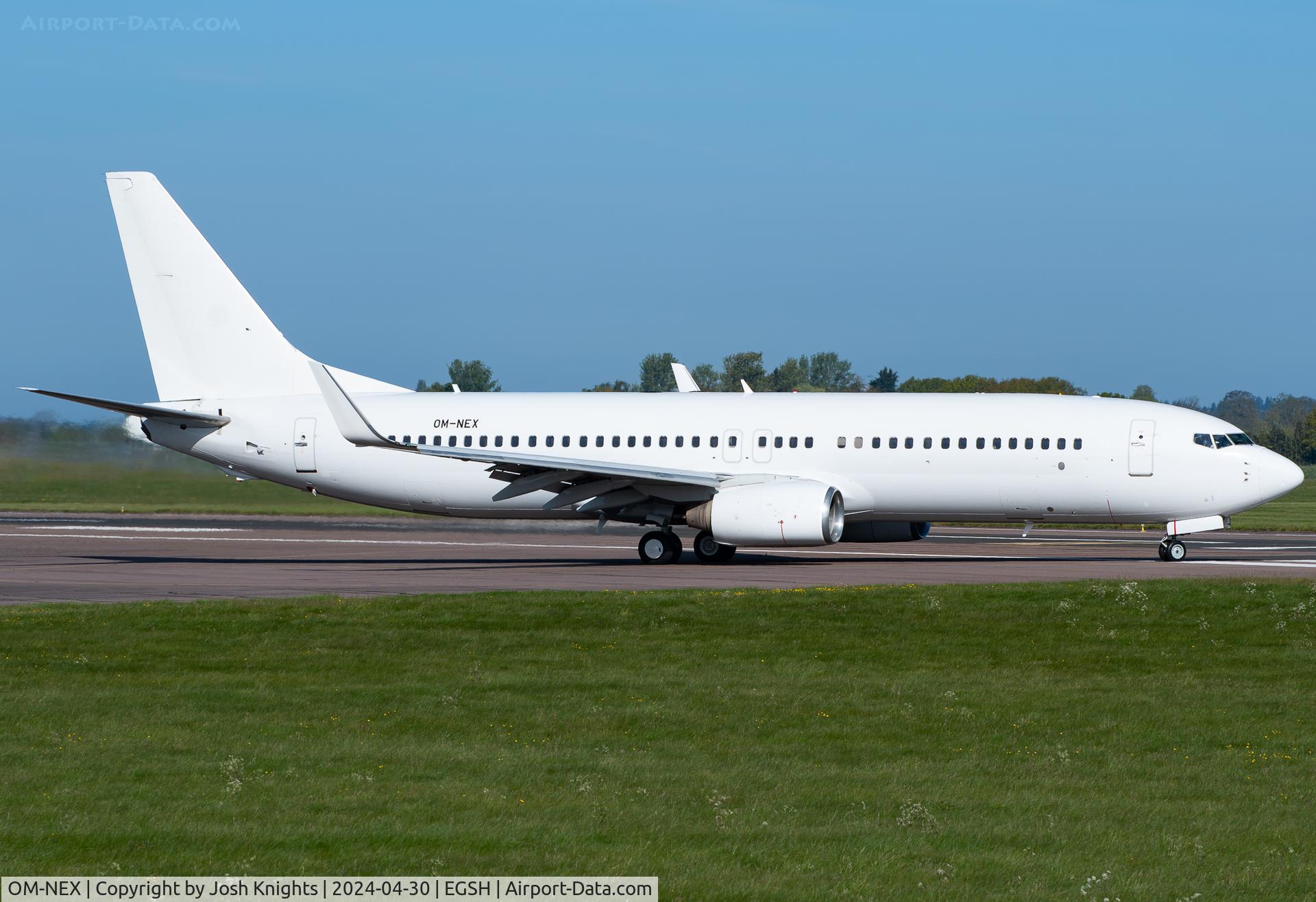 OM-NEX, 2010 Boeing 737-8KN C/N 29636, Arriving From Bratislava as 'TOM981P'.