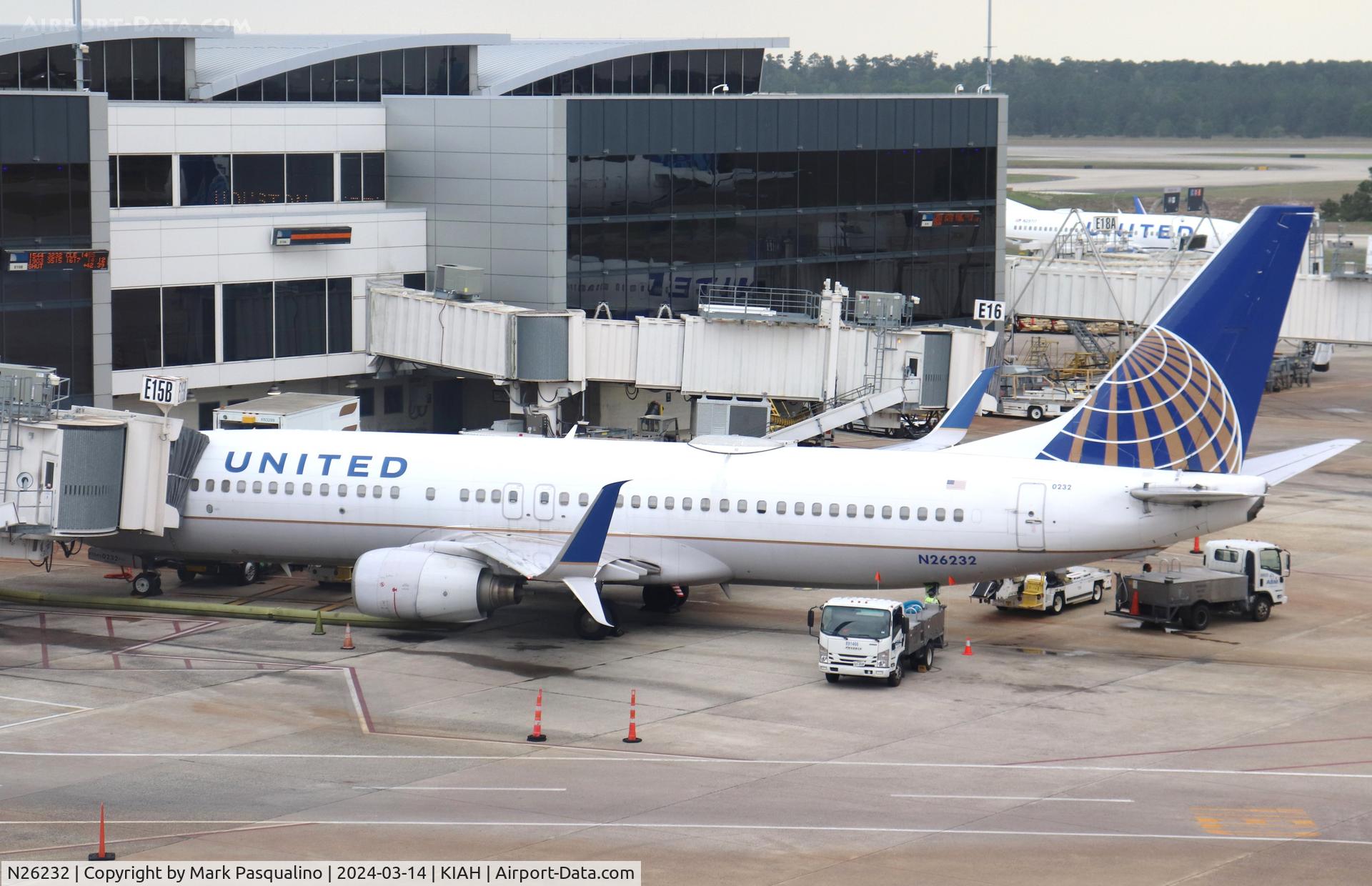 N26232, 1999 Boeing 737-824 C/N 28942, Boeing 737-824