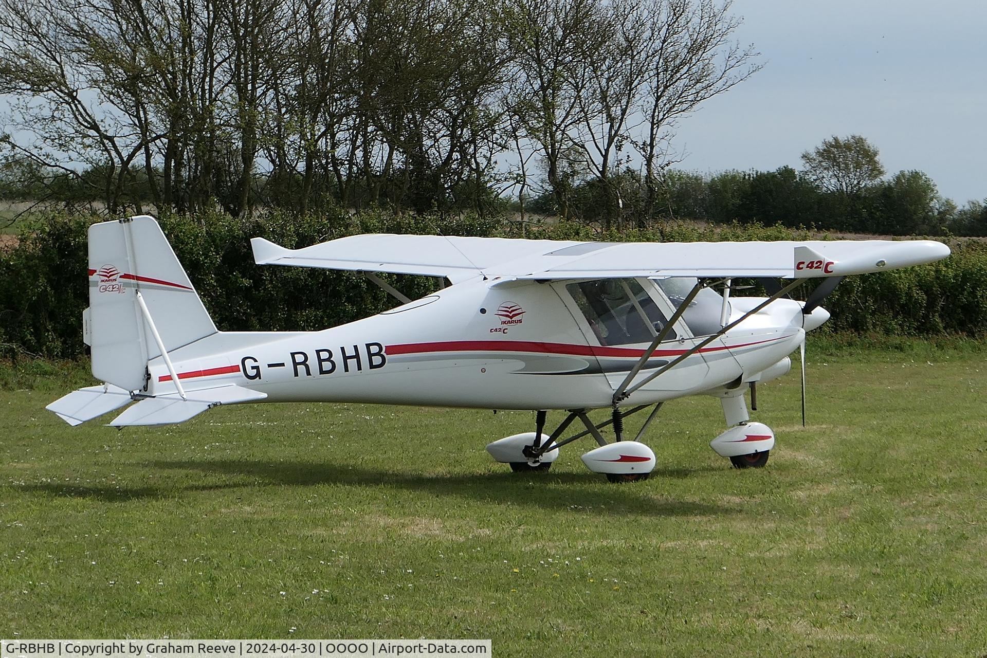 G-RBHB, 2021 Comco Ikarus C42 FB100 Charlie C/N 2108-7659, Parked at Binham.