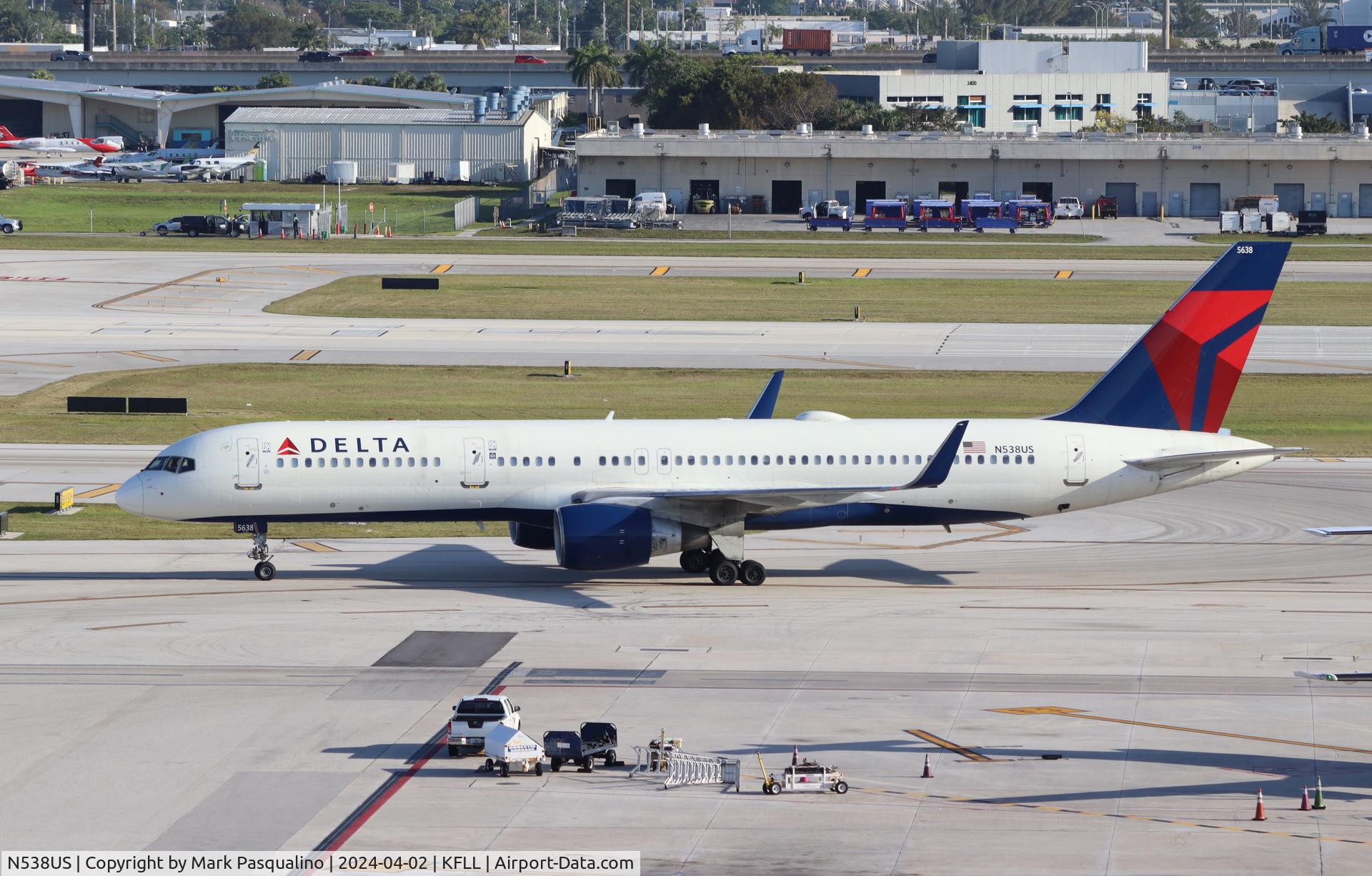 N538US, 1996 Boeing 757-251 C/N 26485, Boeing 757-251